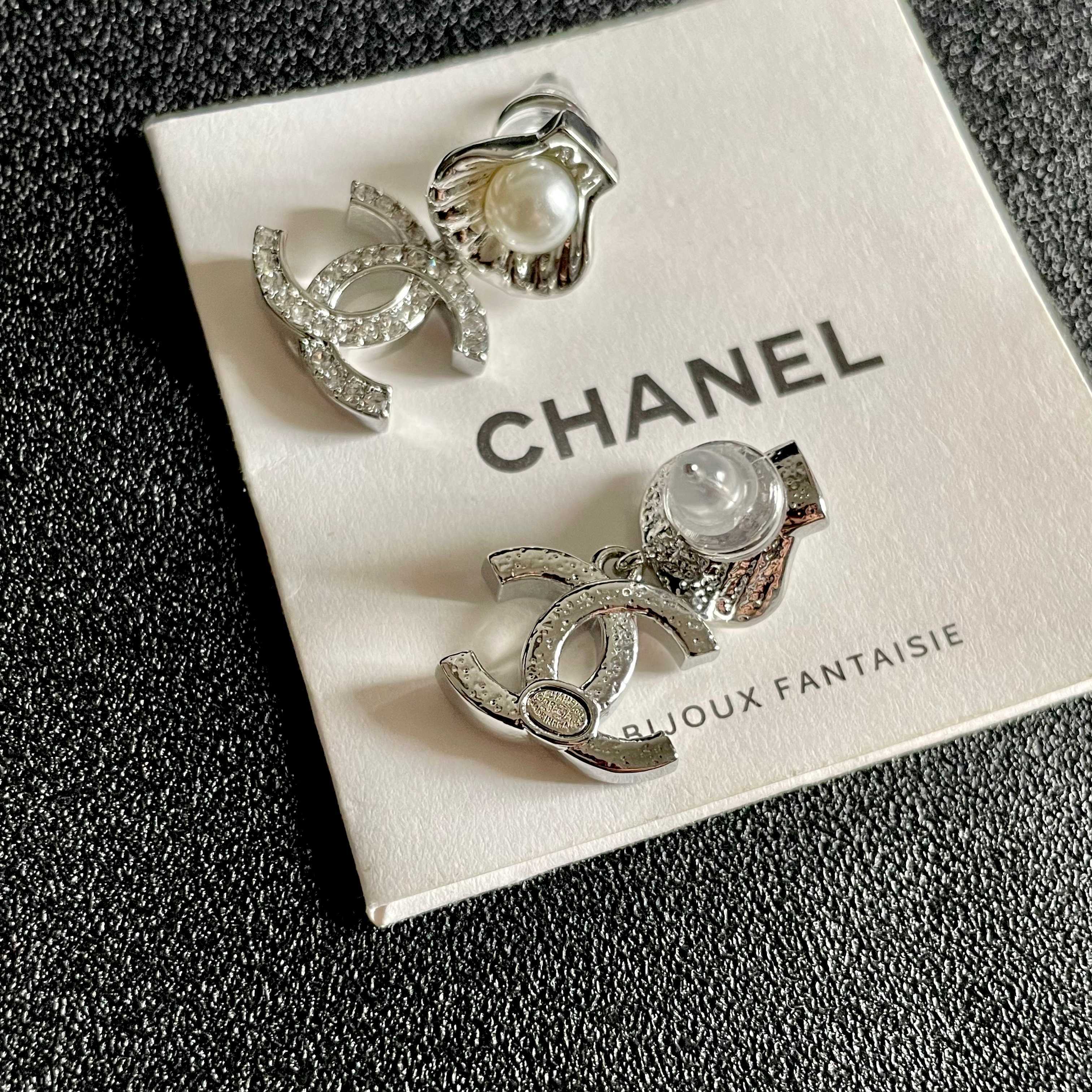 Luxury Shell Pearl CC Logo Crystal Dangle Earrings for Women
