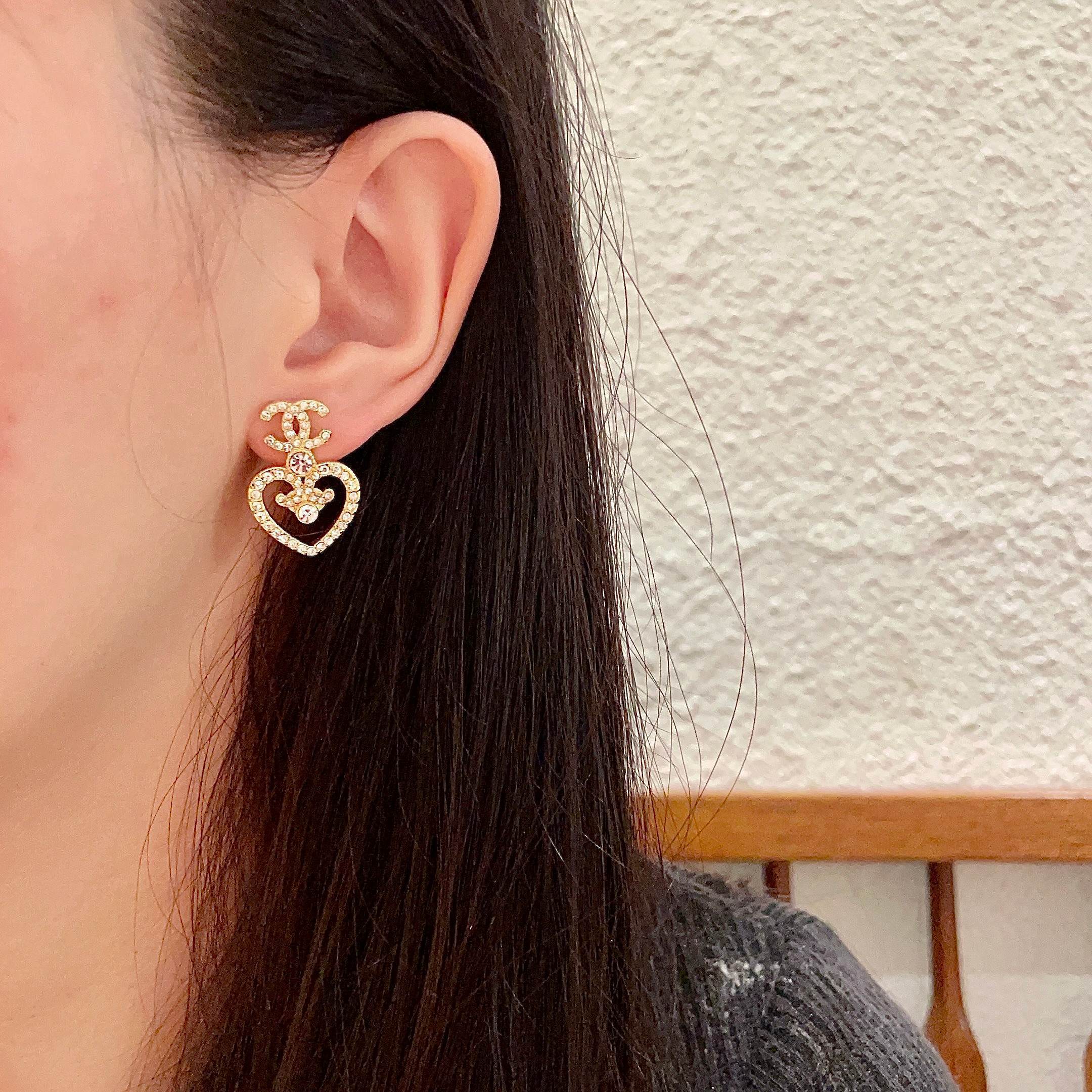 Elegant Crystal Heart Logo Drop Earrings - Gold Tone Fashion Jewelry