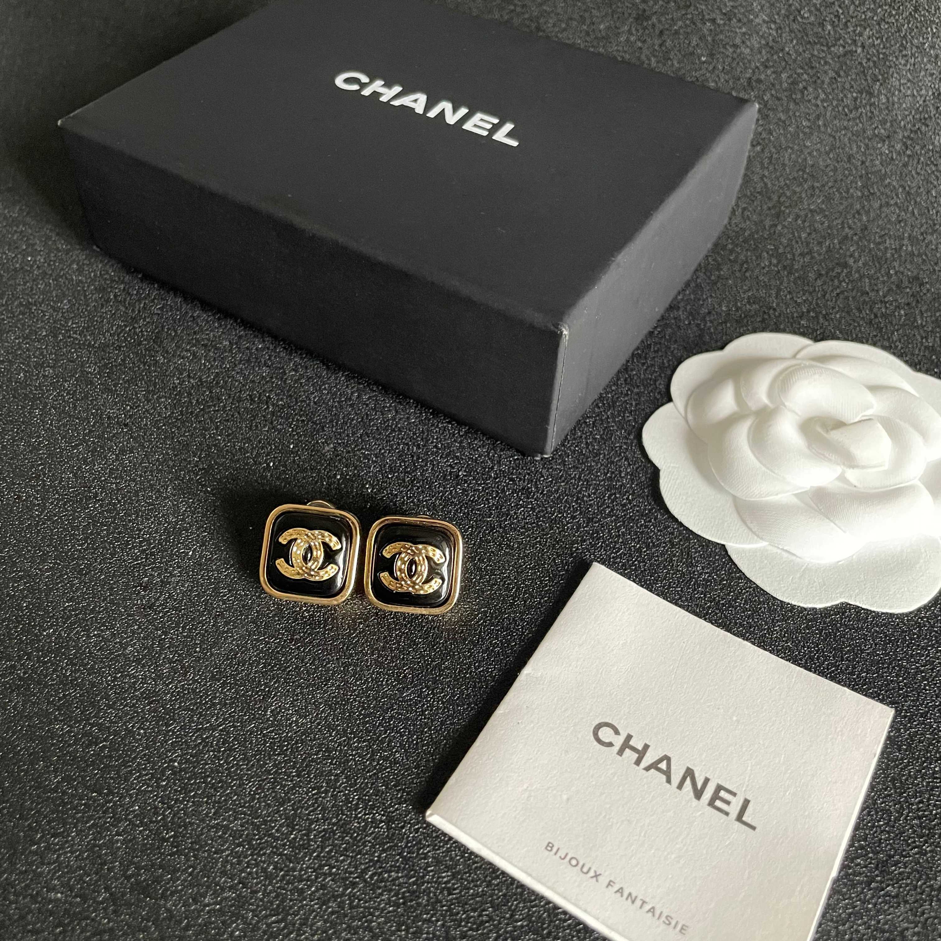 Luxury Black Enamel Square Stud Earrings with Gold CC Logo