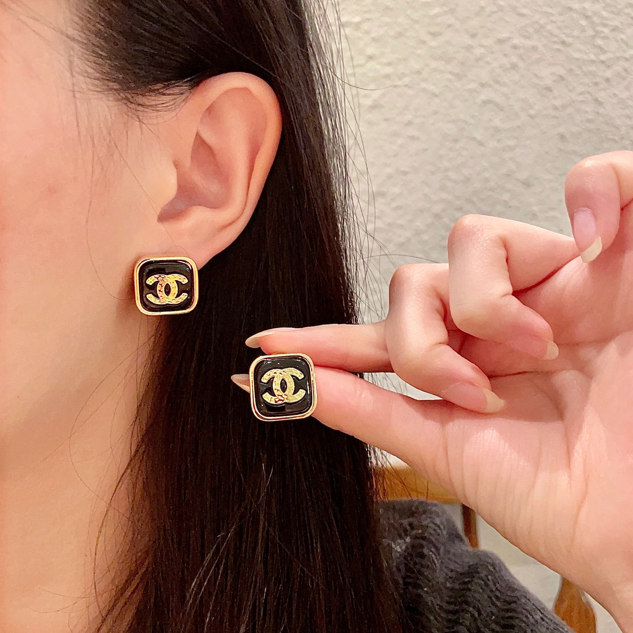 Luxury Black Enamel Square Stud Earrings with Gold CC Logo