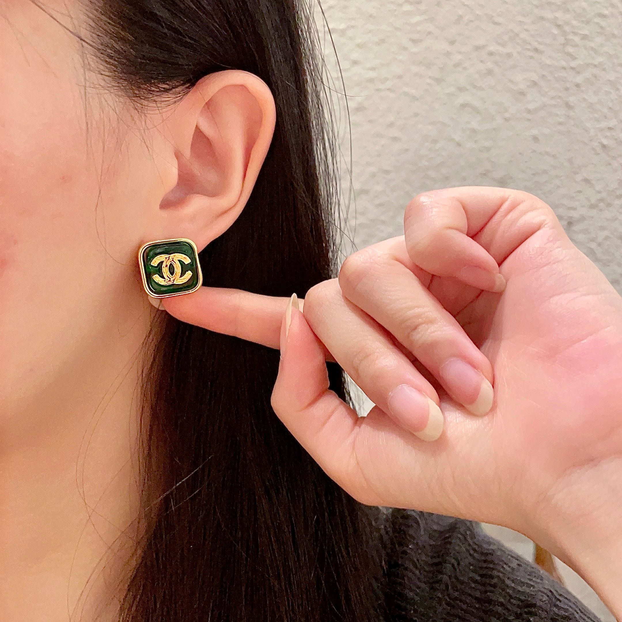 Vintage Emerald Green Square Stud Earrings Gold Plated CC Design