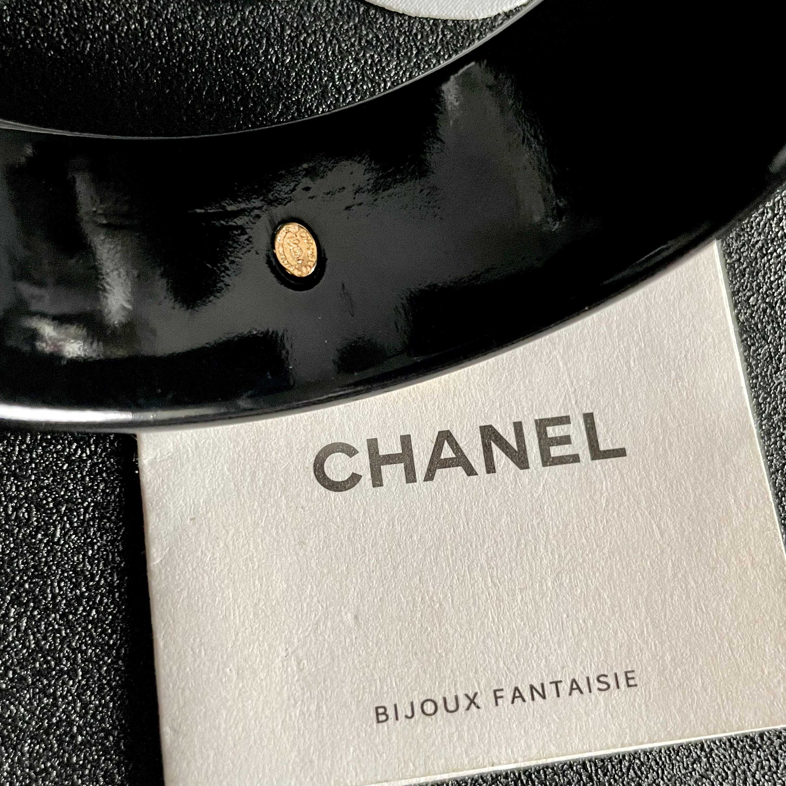 Chanel Resin Cuff Bangle with Gold CC Logo - Black & White