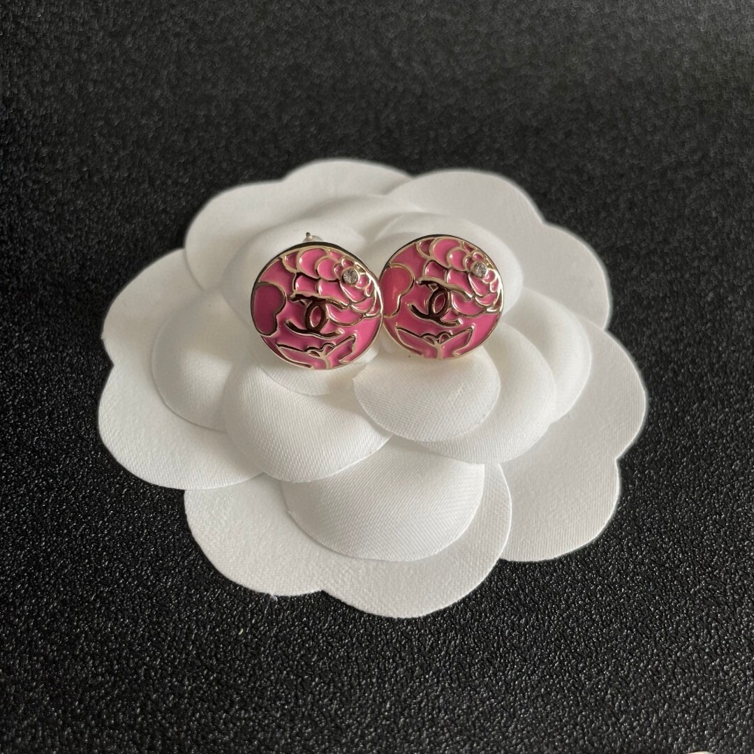 Elegant Camellia Flower CC Logo Stud Earrings - Luxury Floral Design