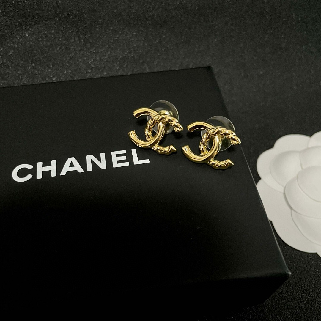 Luxury Gold Braided Interlocking C Stud Earrings - Designer Style