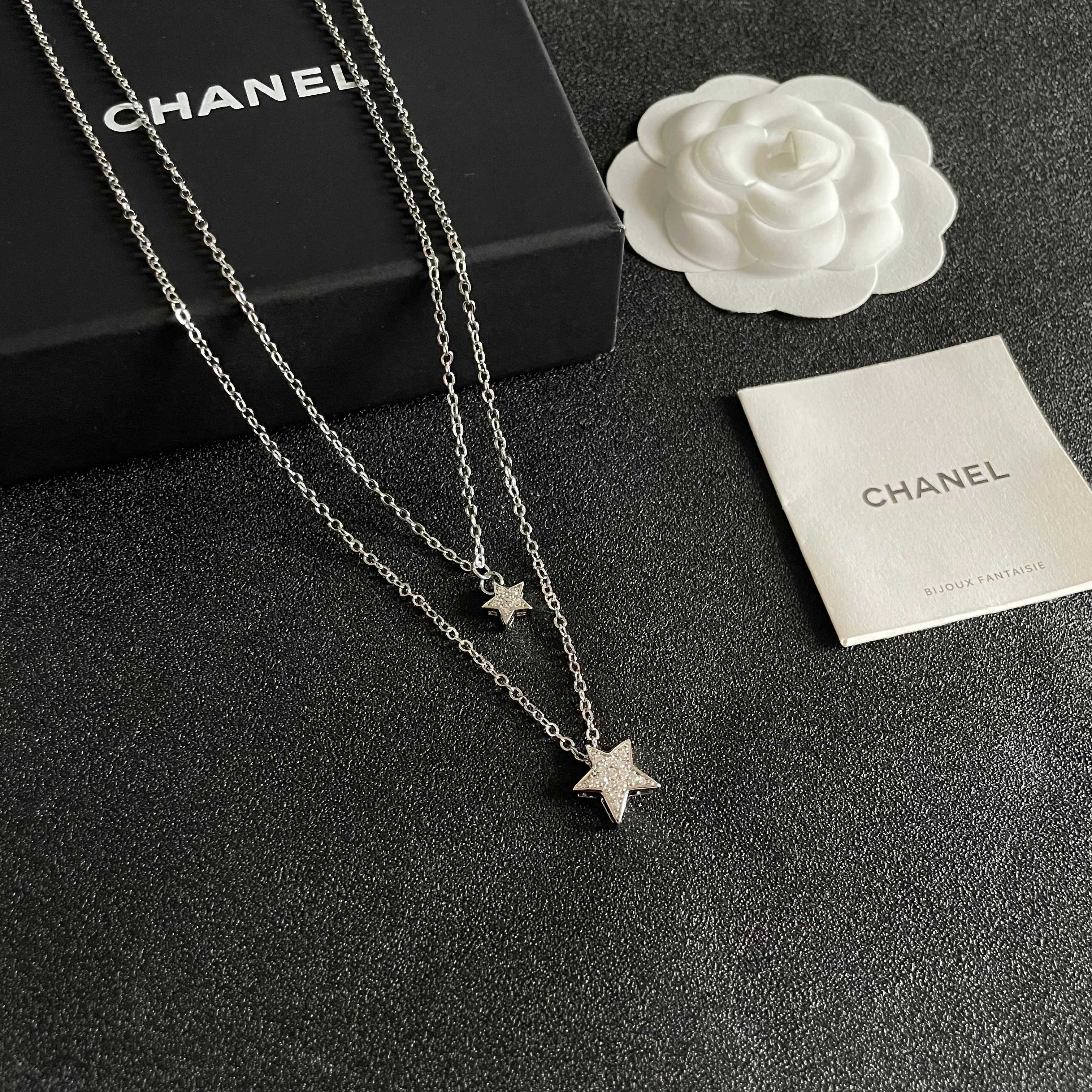 Sparkling Double Layer Star Pendant Necklace - Silver Crystal Jewelry