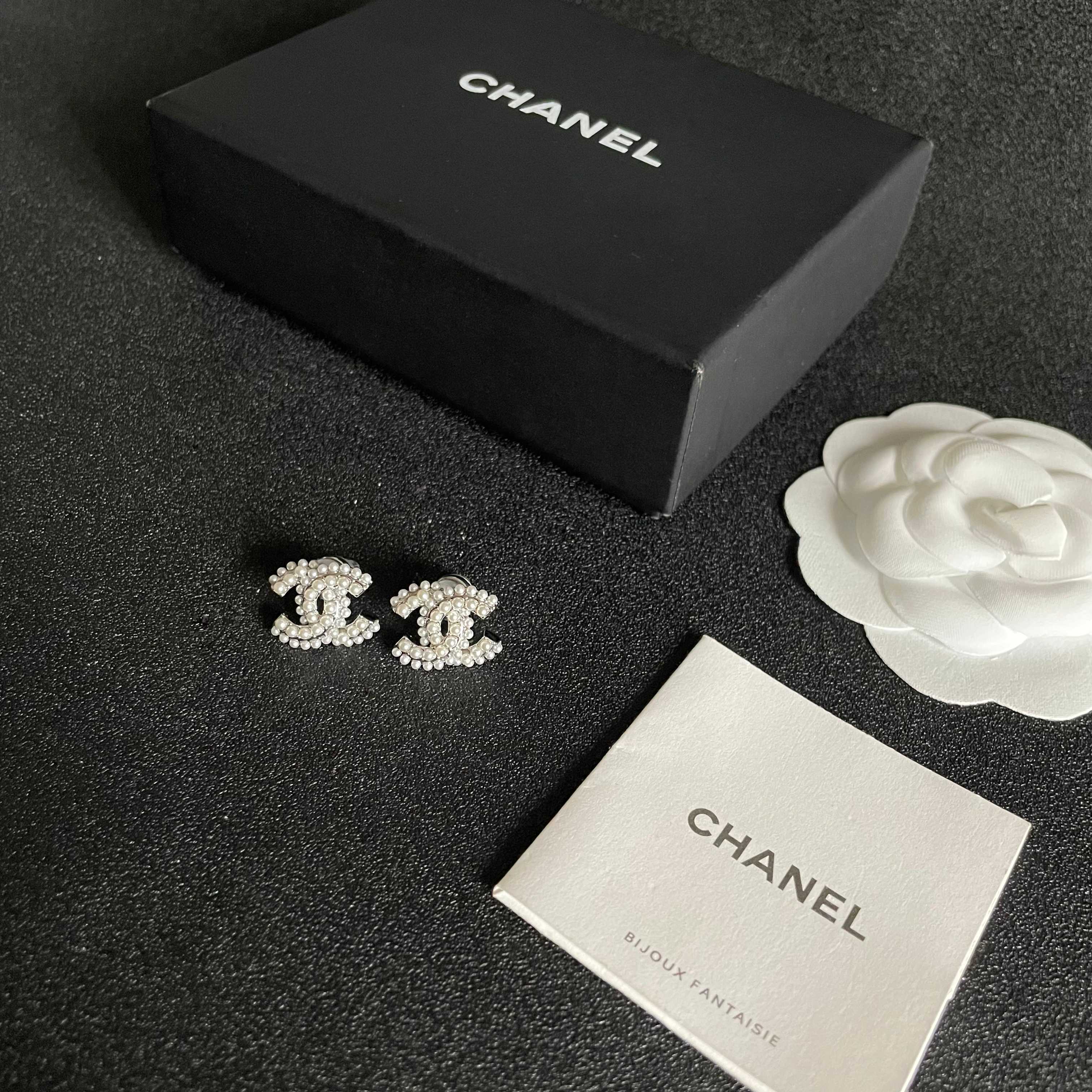 Elegant Pearl Double C Stud Earrings - Luxury Designer Style