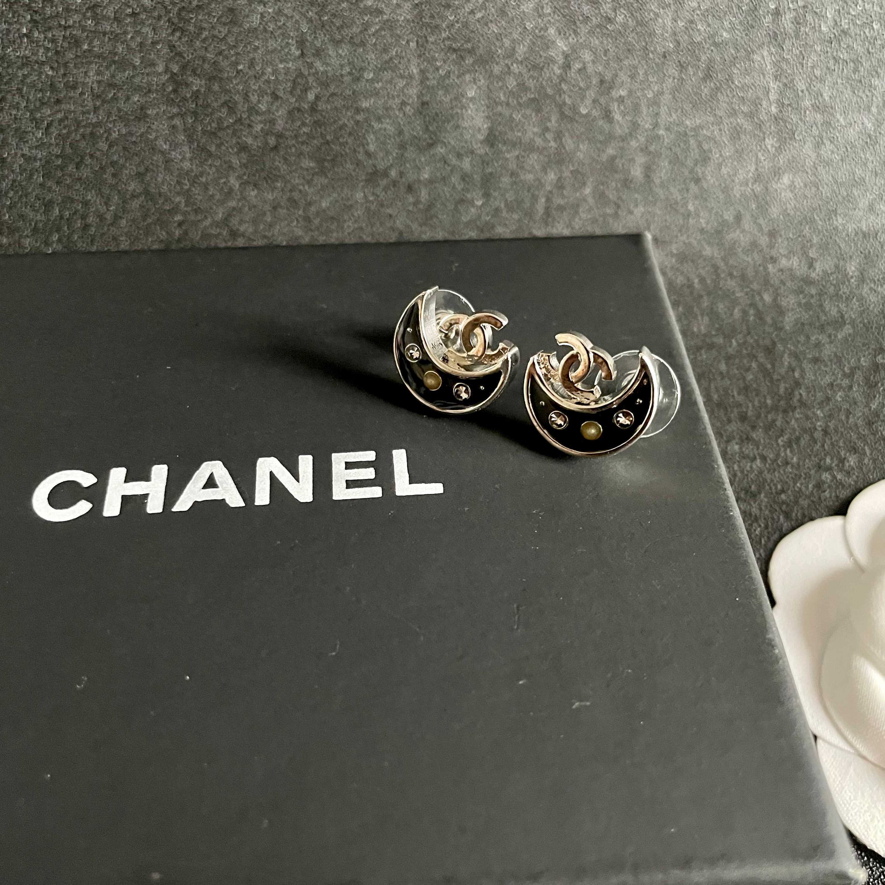 Luxury Black Crescent Moon Stud Earrings with Interlocking Logo