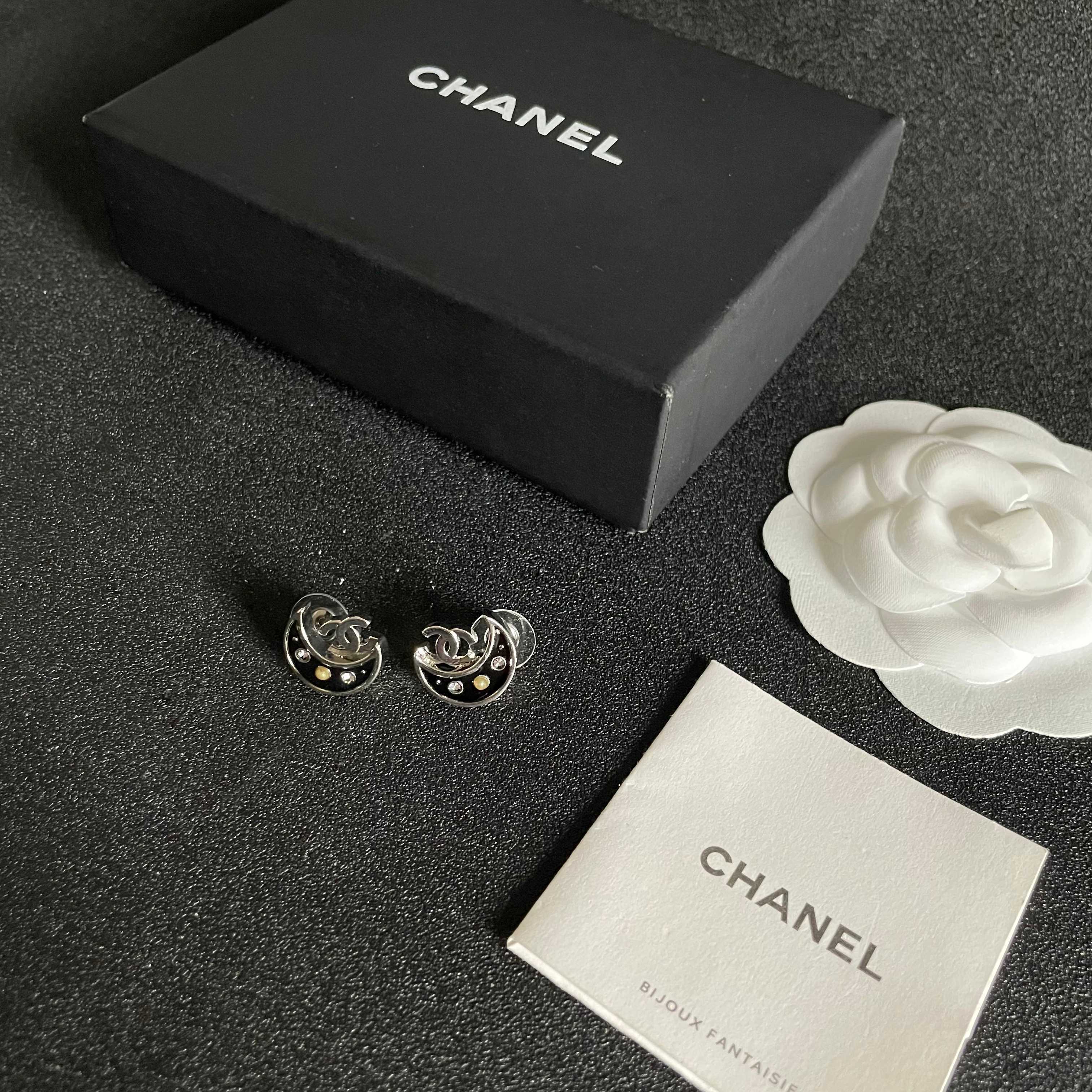 Luxury Black Crescent Moon Stud Earrings with Interlocking Logo