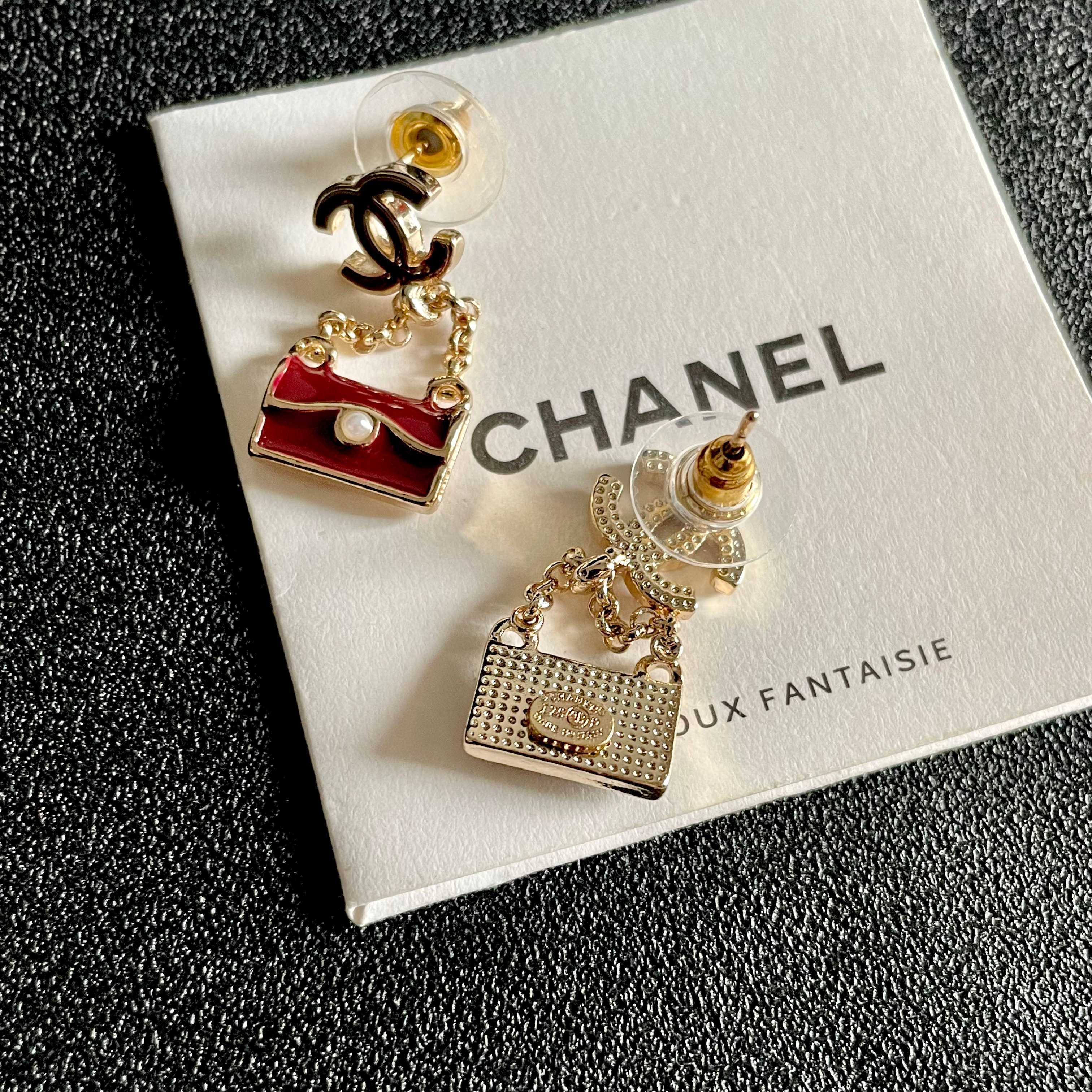 Luxury Burgundy Handbag Dangle Earrings with Pearl Accent