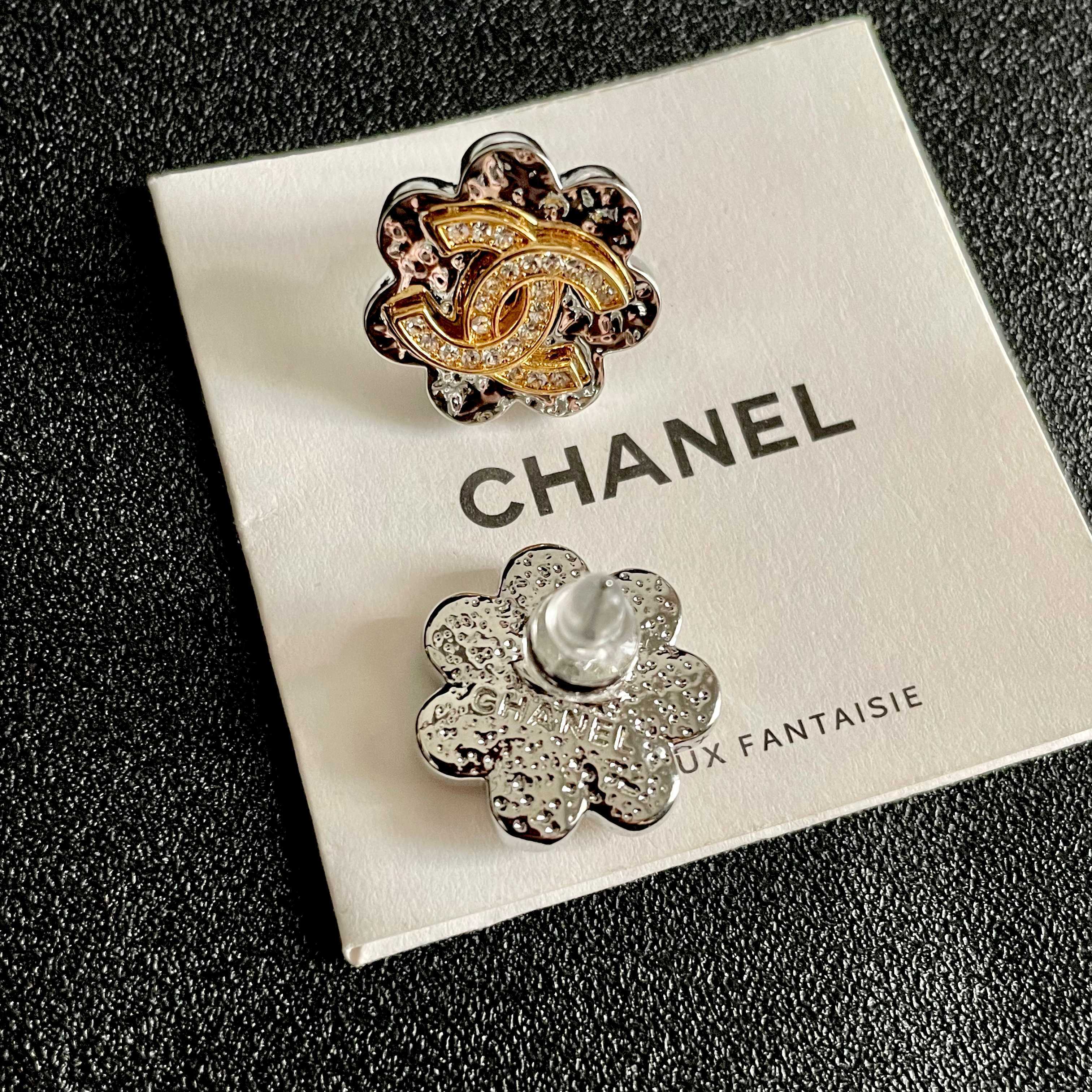 Luxury Flower CC Logo Stud Earrings with Sparkling Crystals