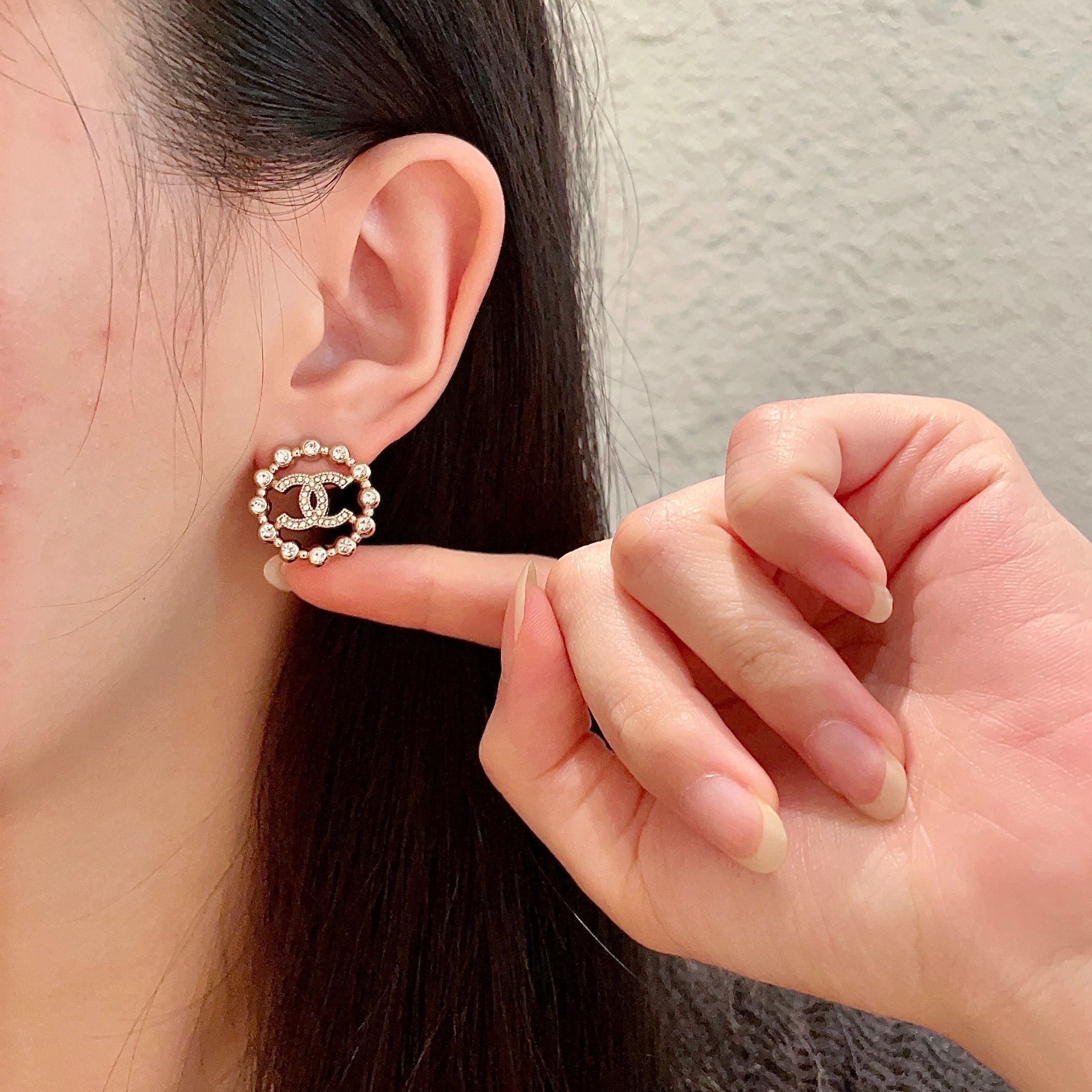 Elegant Crystal Double C Halo Stud Earrings - Luxury Gold Tone