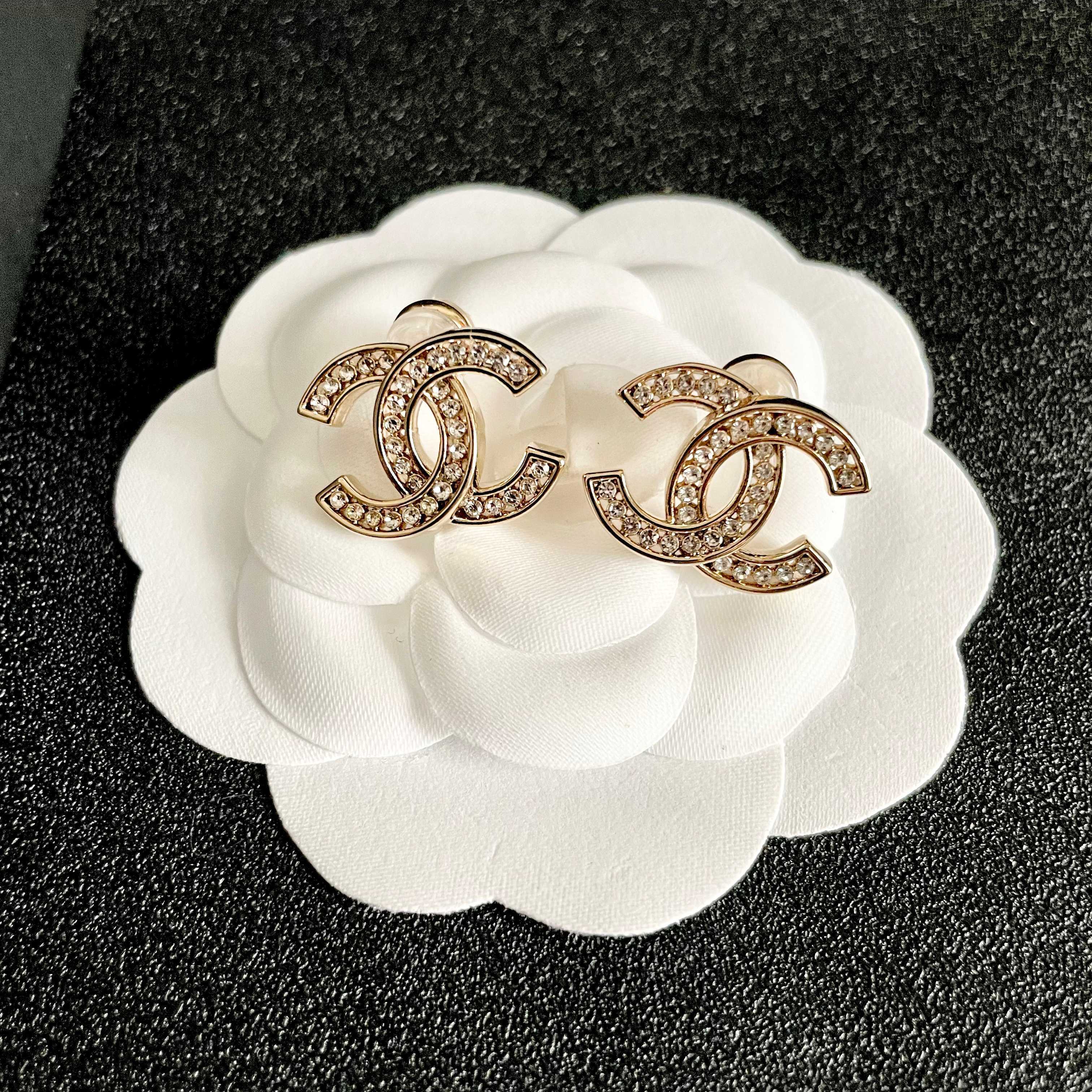 Luxury CC Logo Crystal Stud Earrings - Elegant Gold & Silver