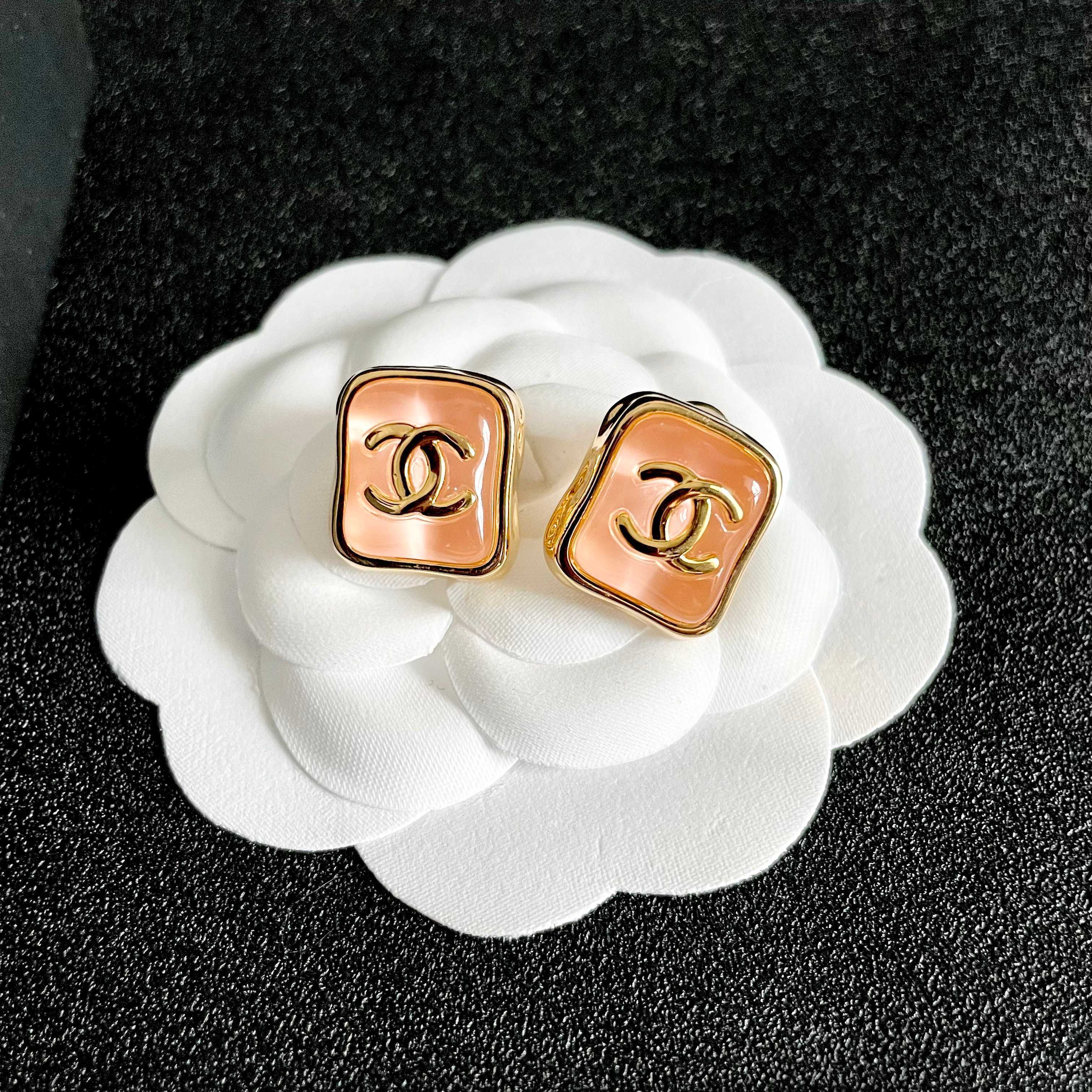 Elegant Vintage Peach Pink Square CC Logo Stud Earrings for Women