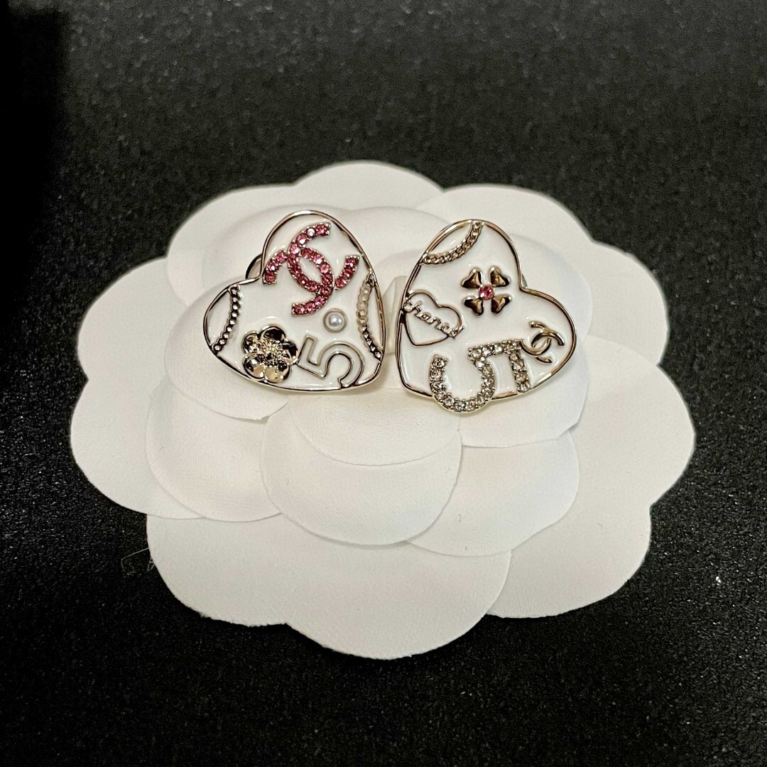 Elegant Heart Enamel Stud Earrings with CC Logo & Camellia