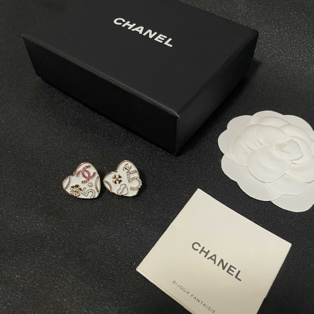 Elegant Heart Enamel Stud Earrings with CC Logo & Camellia