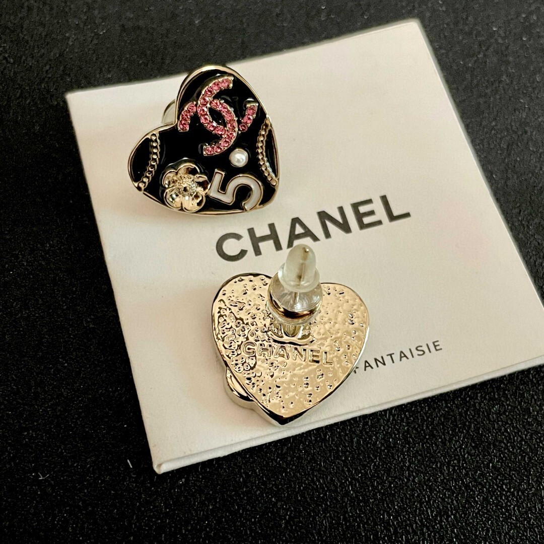 Luxury Vintage Heart Earrings with Number 5 and Crystal Accents