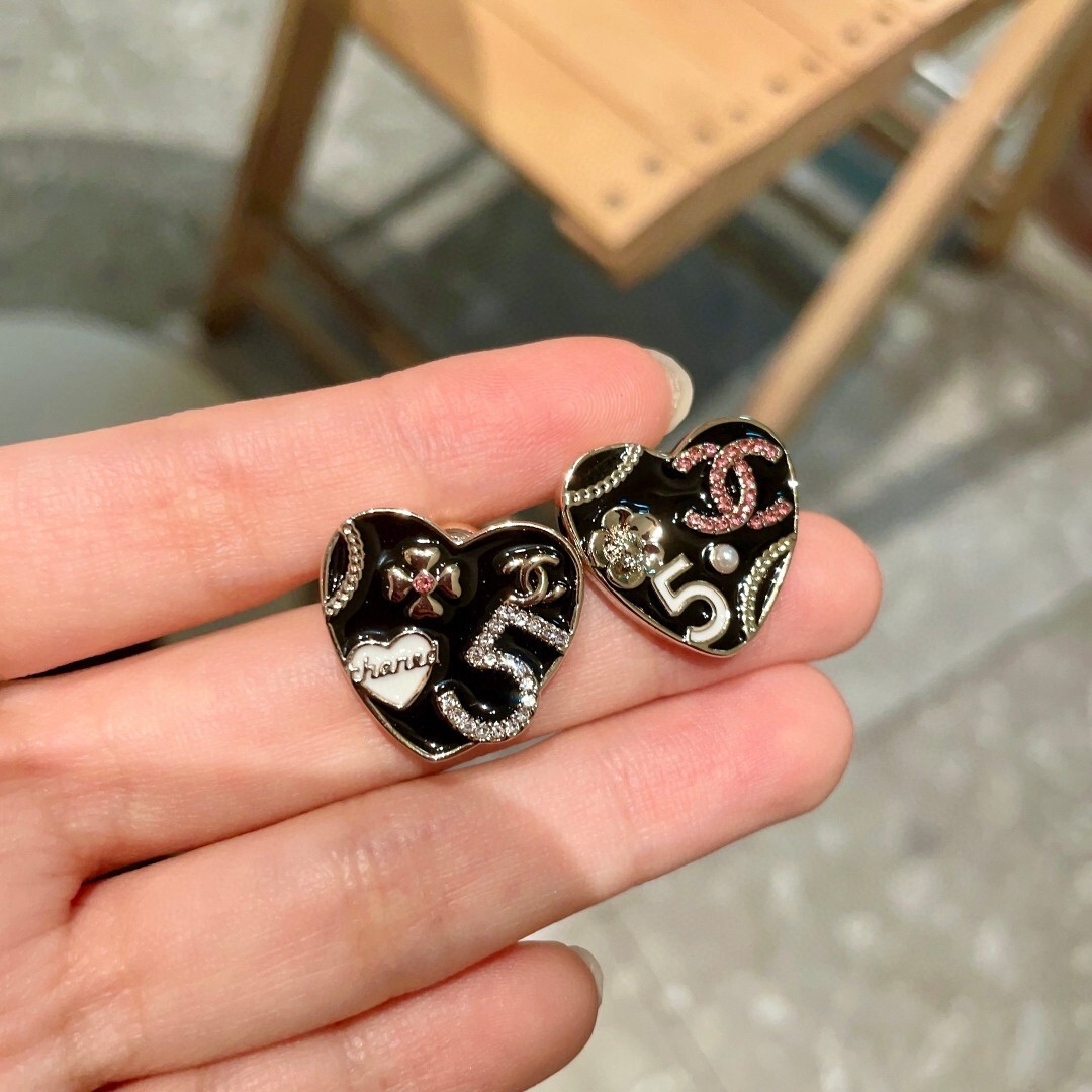 Luxury Vintage Heart Earrings with Number 5 and Crystal Accents