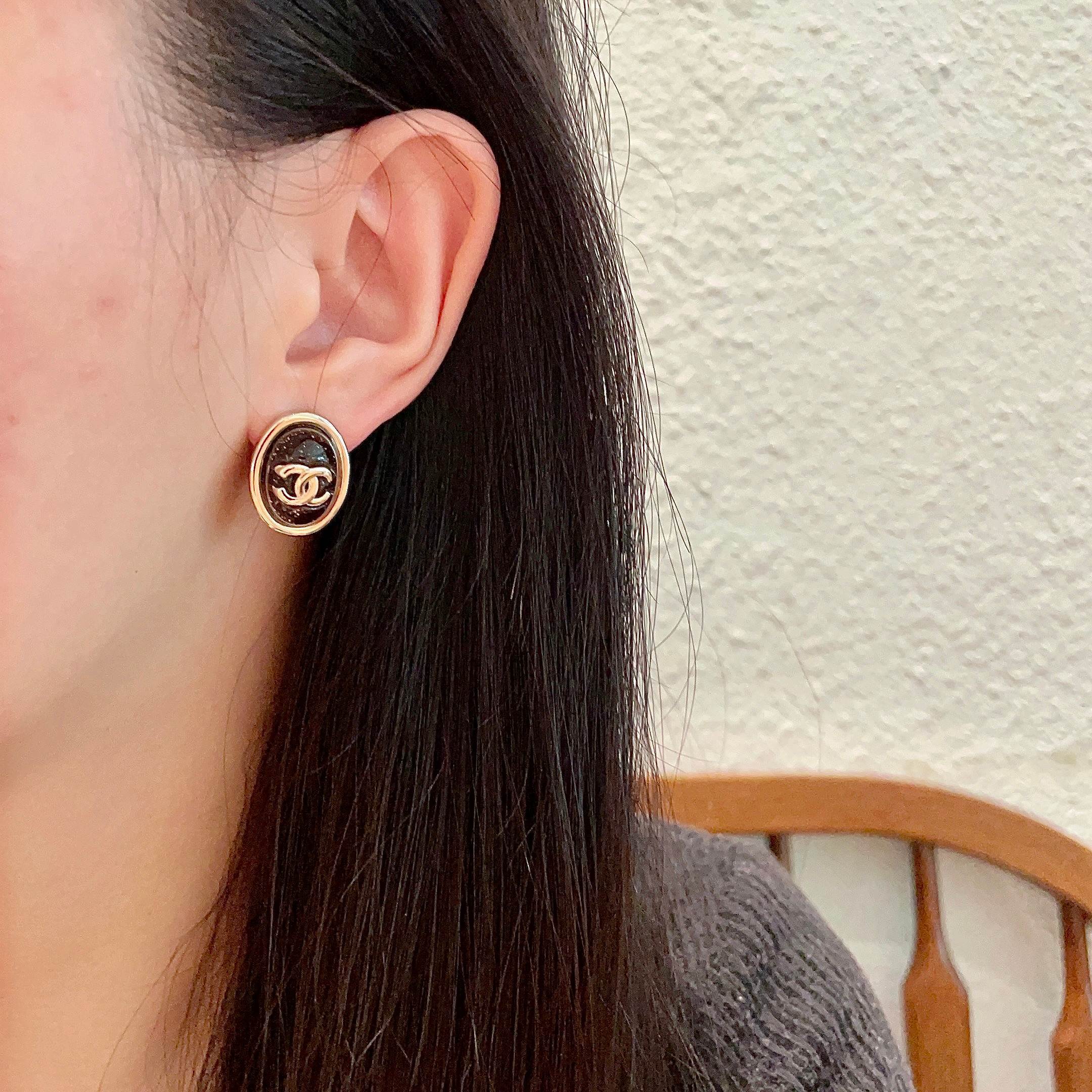 Elegant Black and Gold Oval CC Logo Stud Earrings for Women