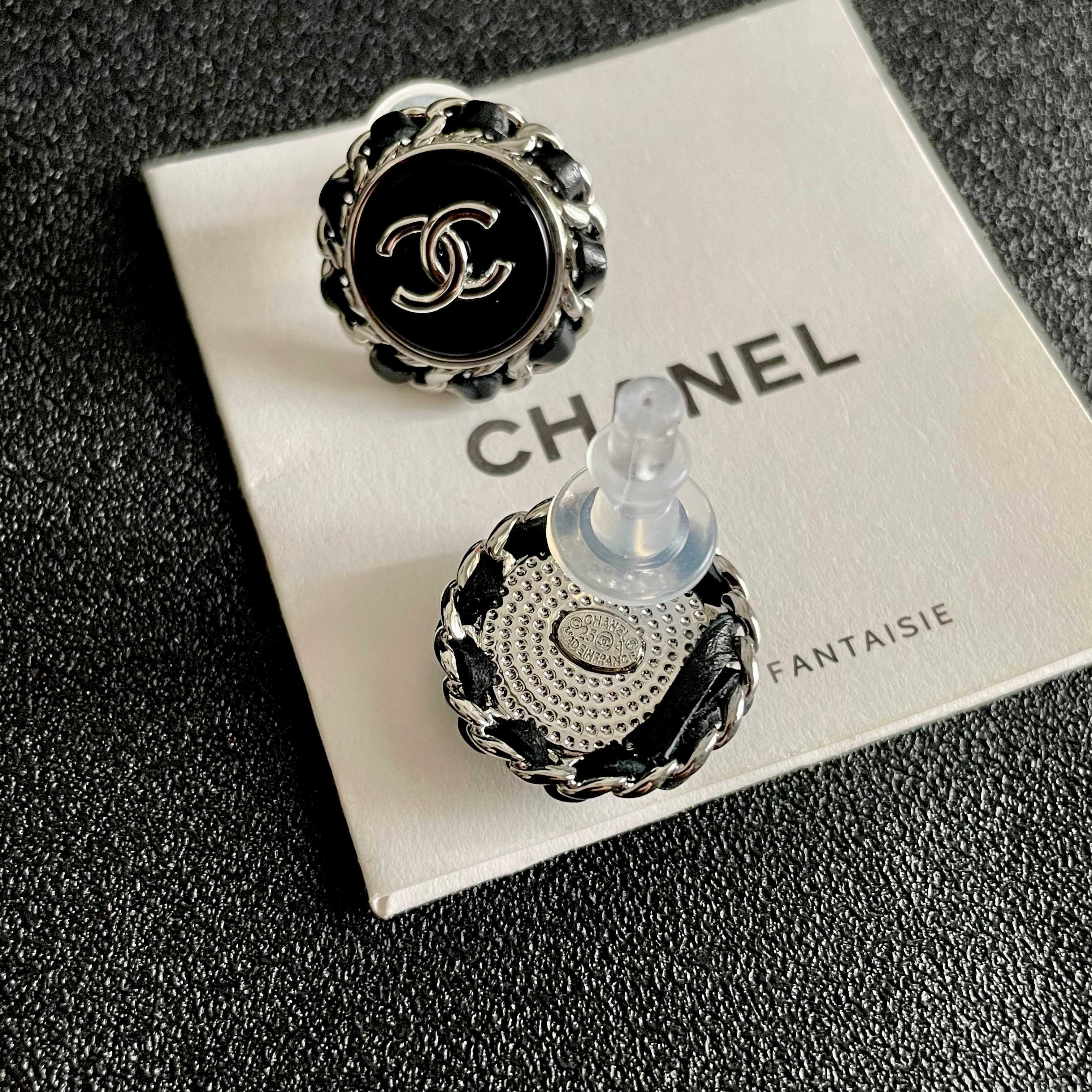 Vintage Style CC Logo Chain Stud Earrings - Luxury Button Design