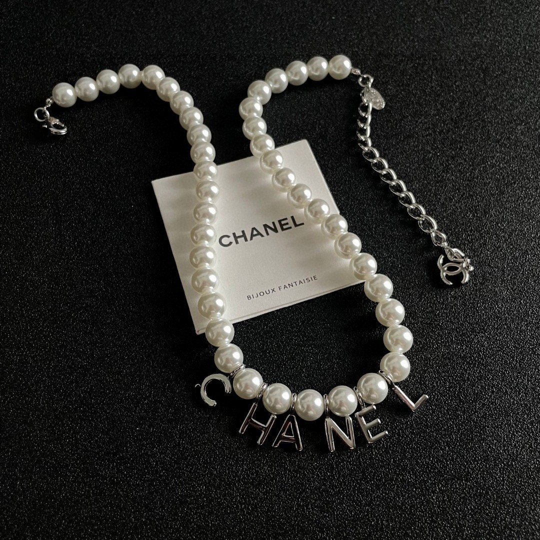 Luxury Pearl Choker Necklace with Silver Chanel Letter Charms