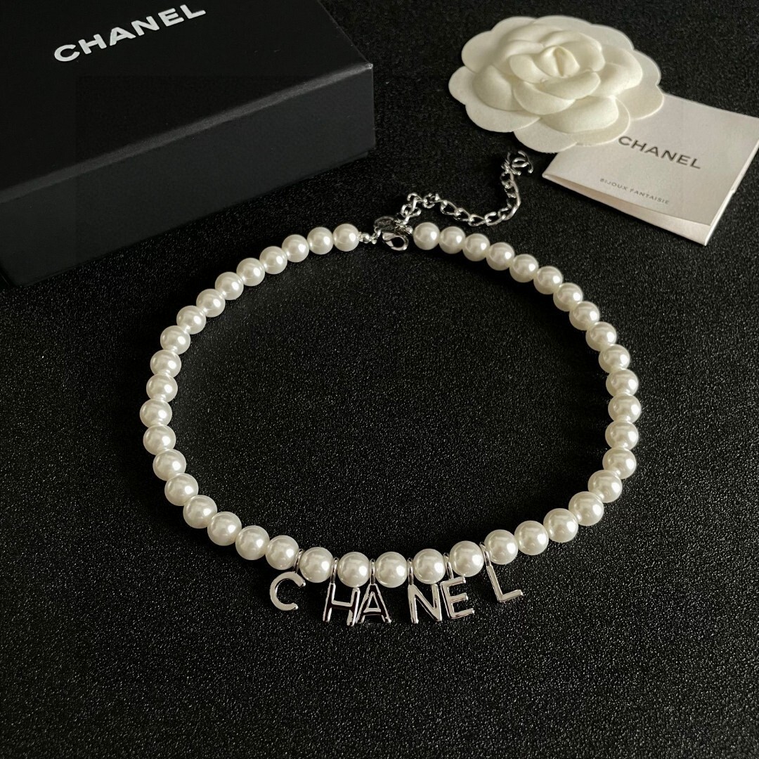 Luxury Pearl Choker Necklace with Silver Chanel Letter Charms