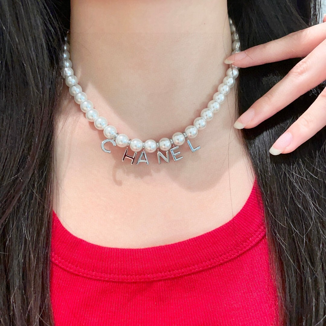 Luxury Pearl Choker Necklace with Silver Chanel Letter Charms