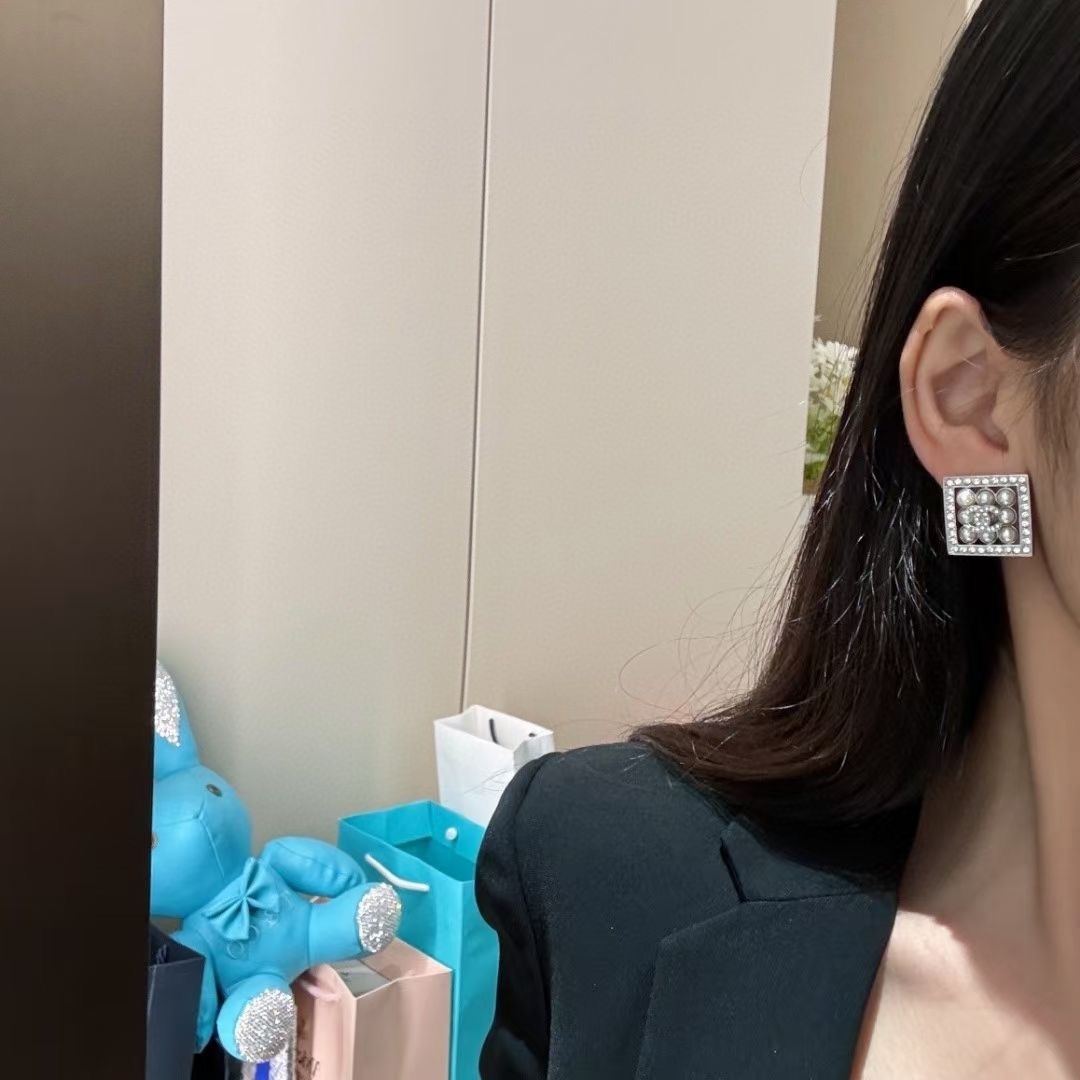 Elegant Square Pearl & Crystal CC Logo Stud Earrings - Silver