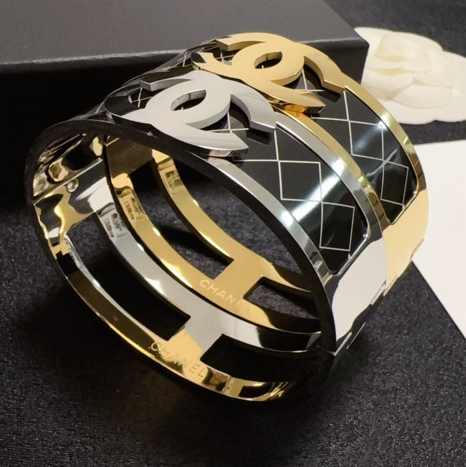 Chanel Signature Silver Bangle - Black Enamel Quilted CC Bracelet