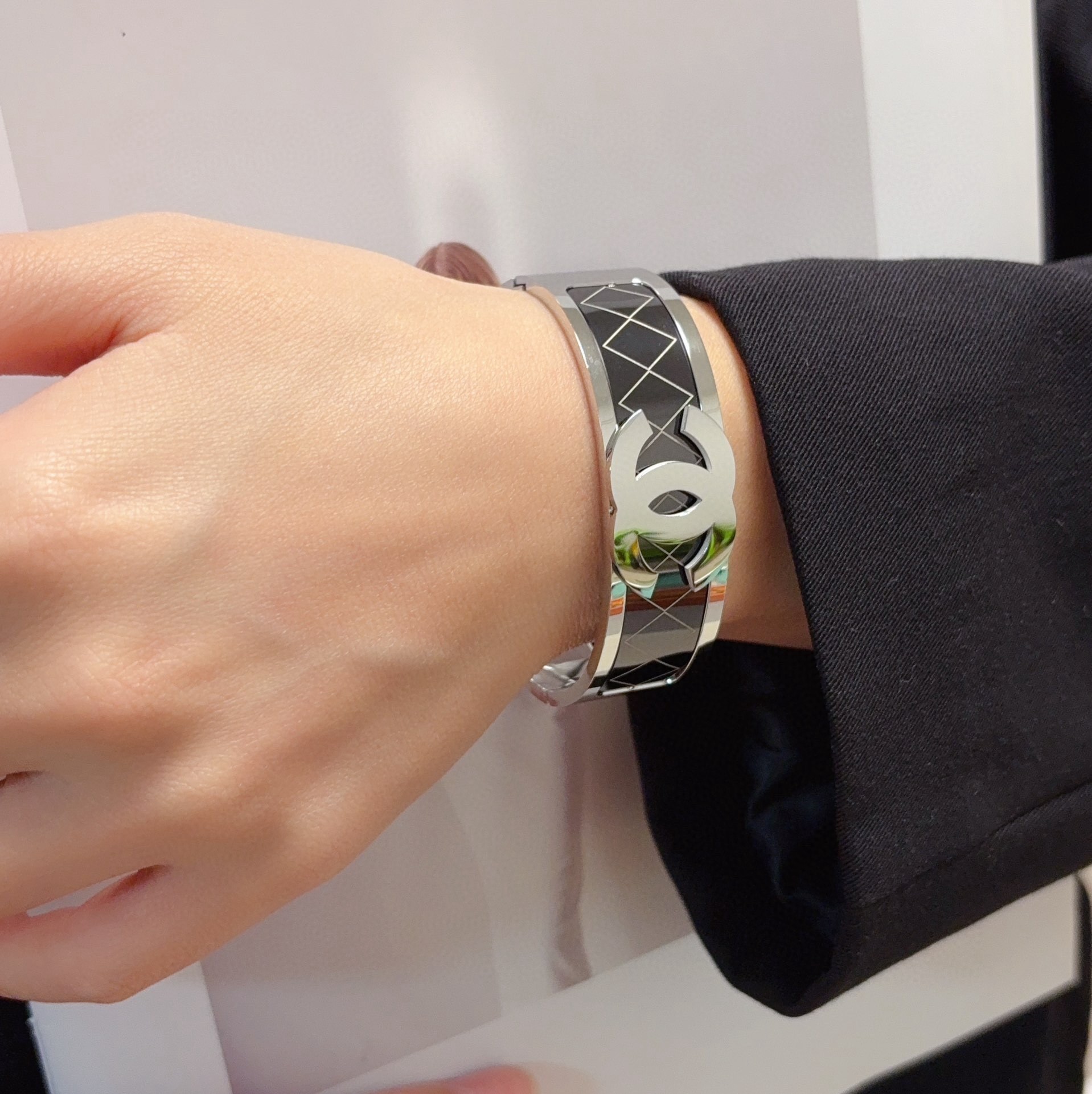 Chanel Signature Silver Bangle - Black Enamel Quilted CC Bracelet