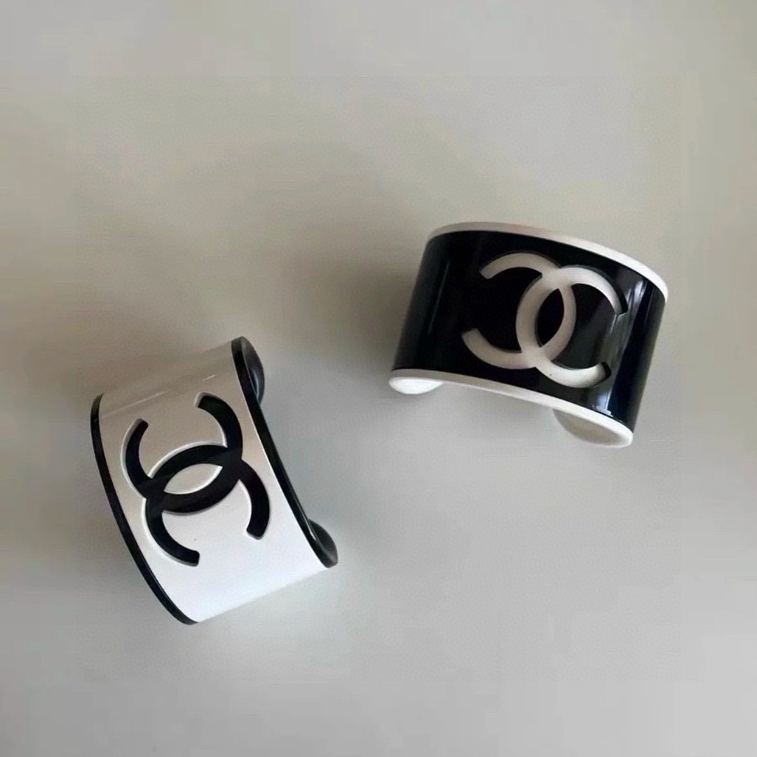 Luxury CC Logo Wide Resin Cuff Bracelet - Designer Style Bangle