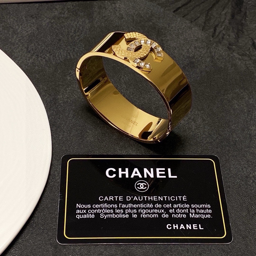 Premium Gold Plated CC Bangle Bracelet with Sparkling Crystals