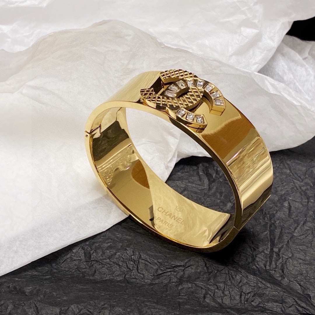 Premium Gold Plated CC Bangle Bracelet with Sparkling Crystals