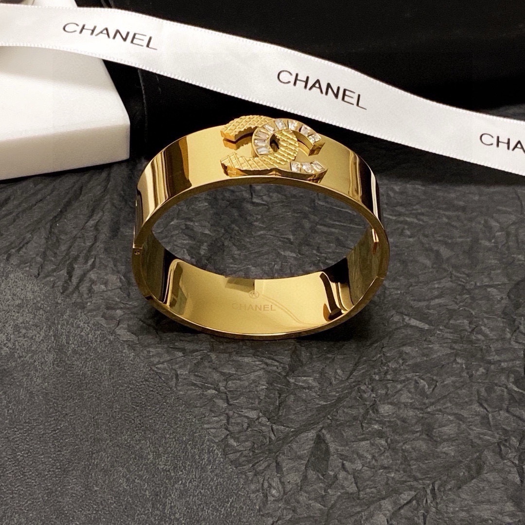 Premium Gold Plated CC Bangle Bracelet with Sparkling Crystals