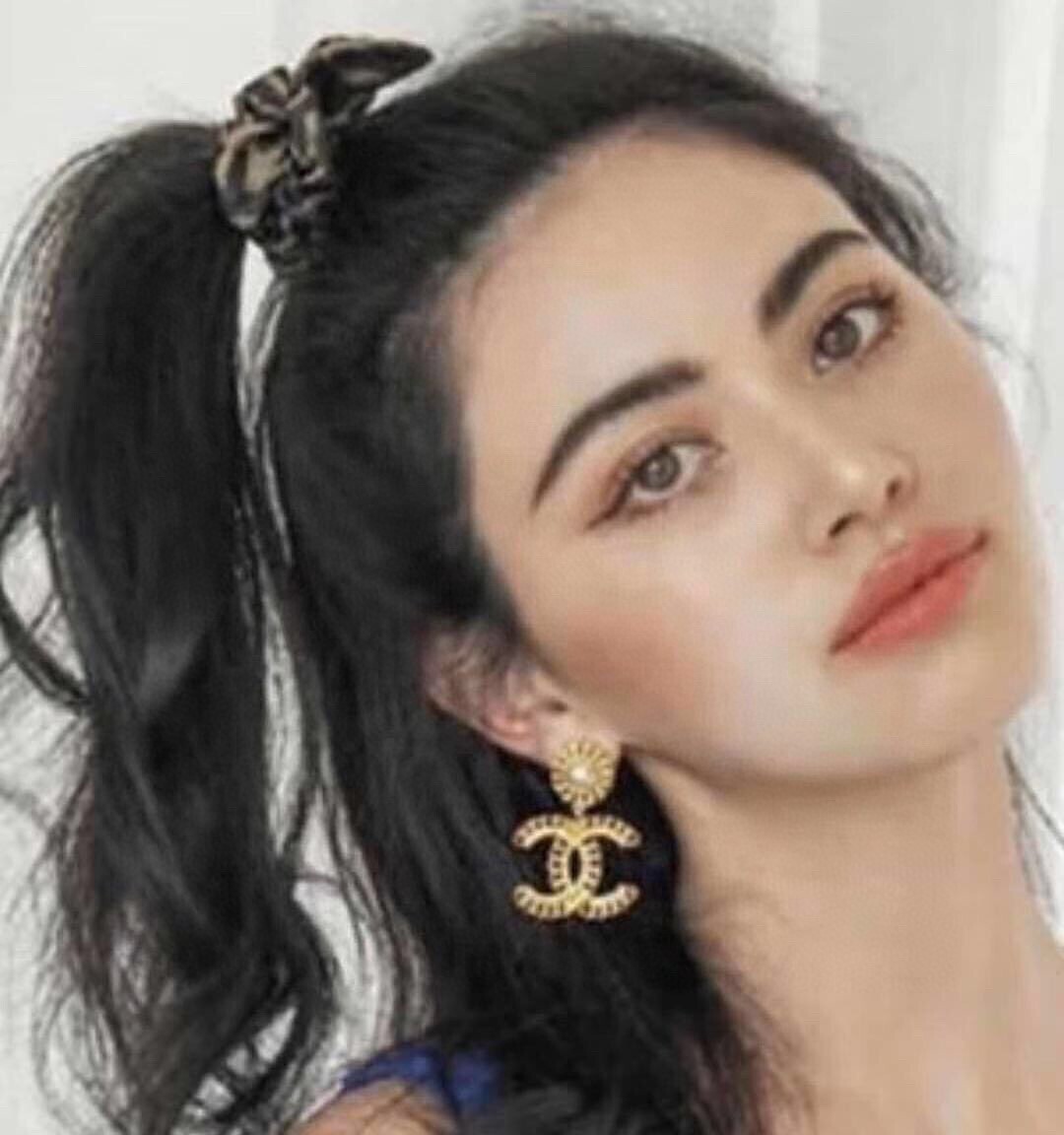 Vintage Gold CC Chain Link Drop Earrings with Elegant Pearl Studs