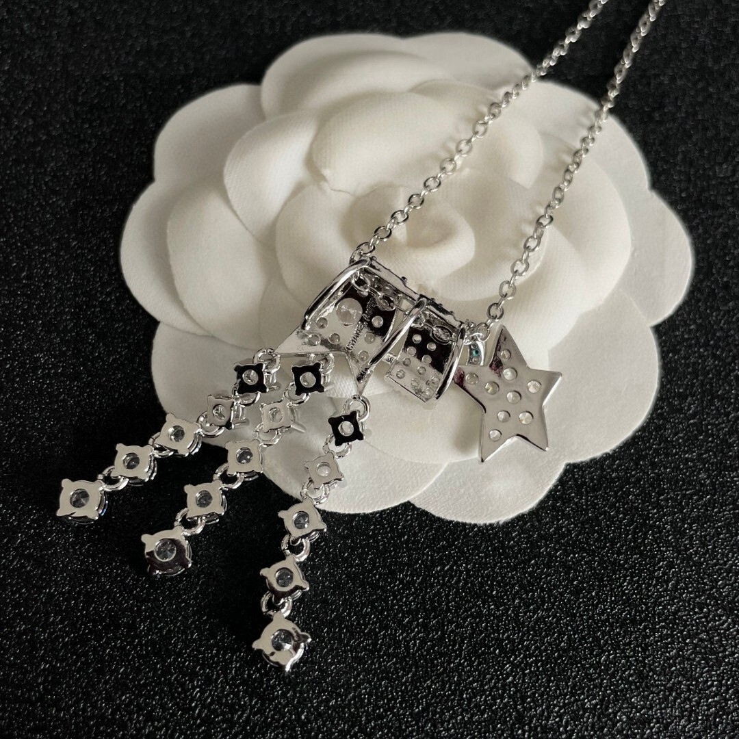 Elegant Shooting Star Tassel Necklace with Sparkling Crystals