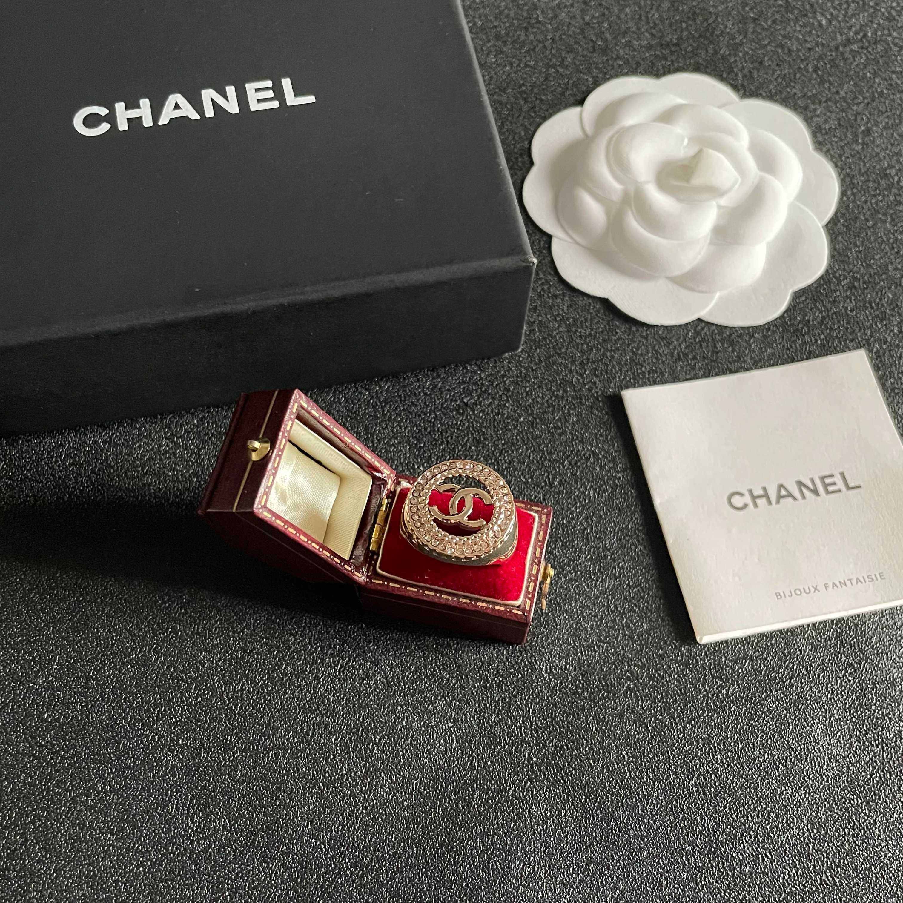 Luxury Gold Plated Double C Crystal Halo Statement Ring