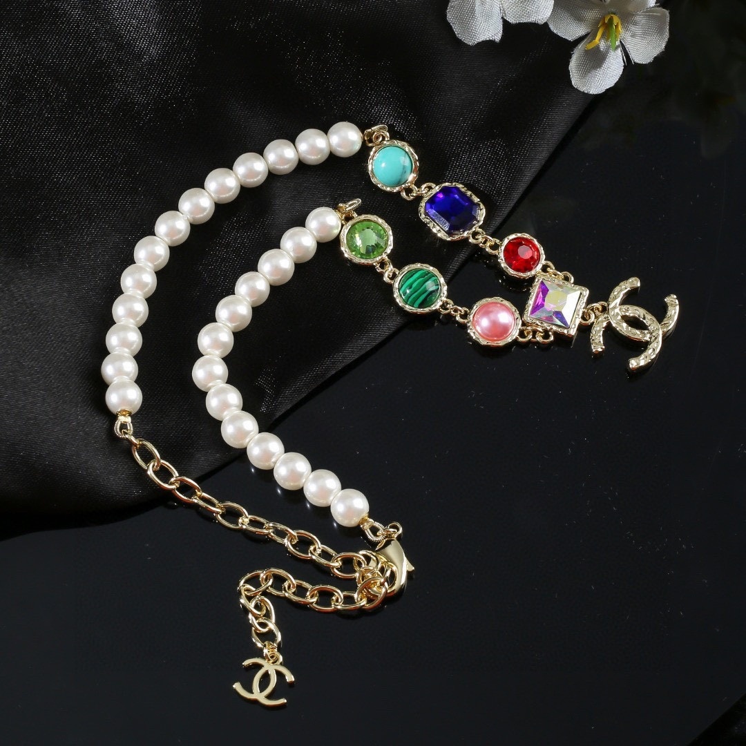 Luxury Pearl Necklace with Colorful Gemstones & Gold CC Logo Pendant