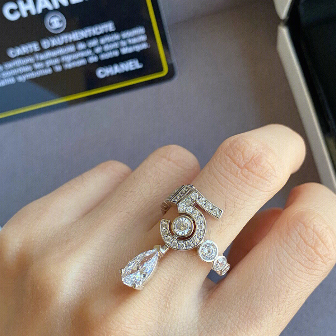 Chanel Eternal N°5 Ring - 18K White Gold & Pear-Cut Diamond