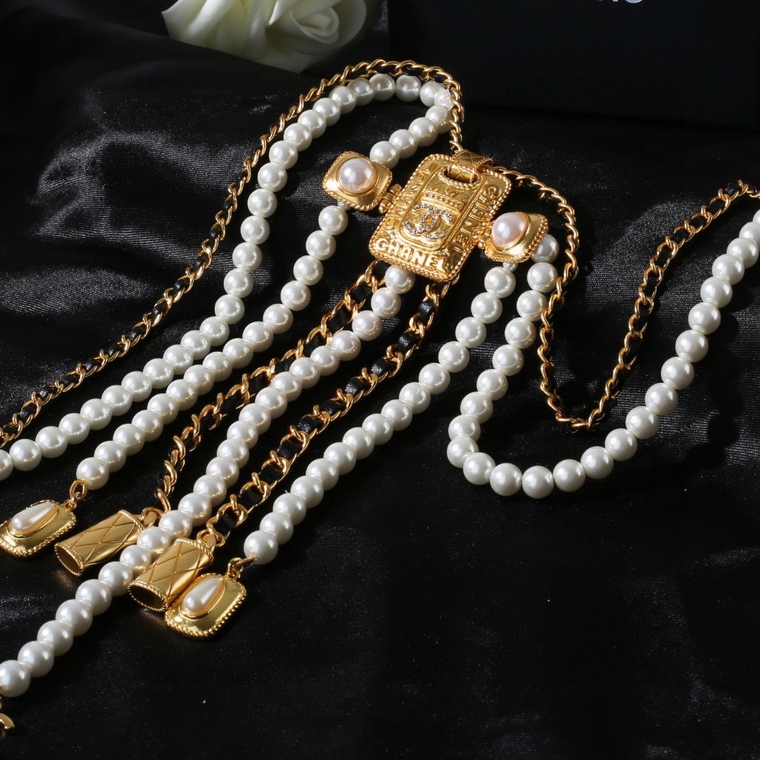 Luxury Multi-Layered Pearl and Gold Chain Statement Necklace