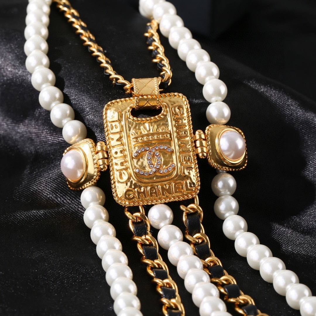 Luxury Multi-Layered Pearl and Gold Chain Statement Necklace