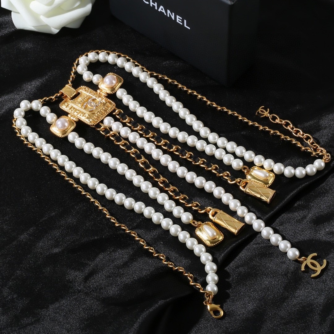 Luxury Multi-Layered Pearl and Gold Chain Statement Necklace