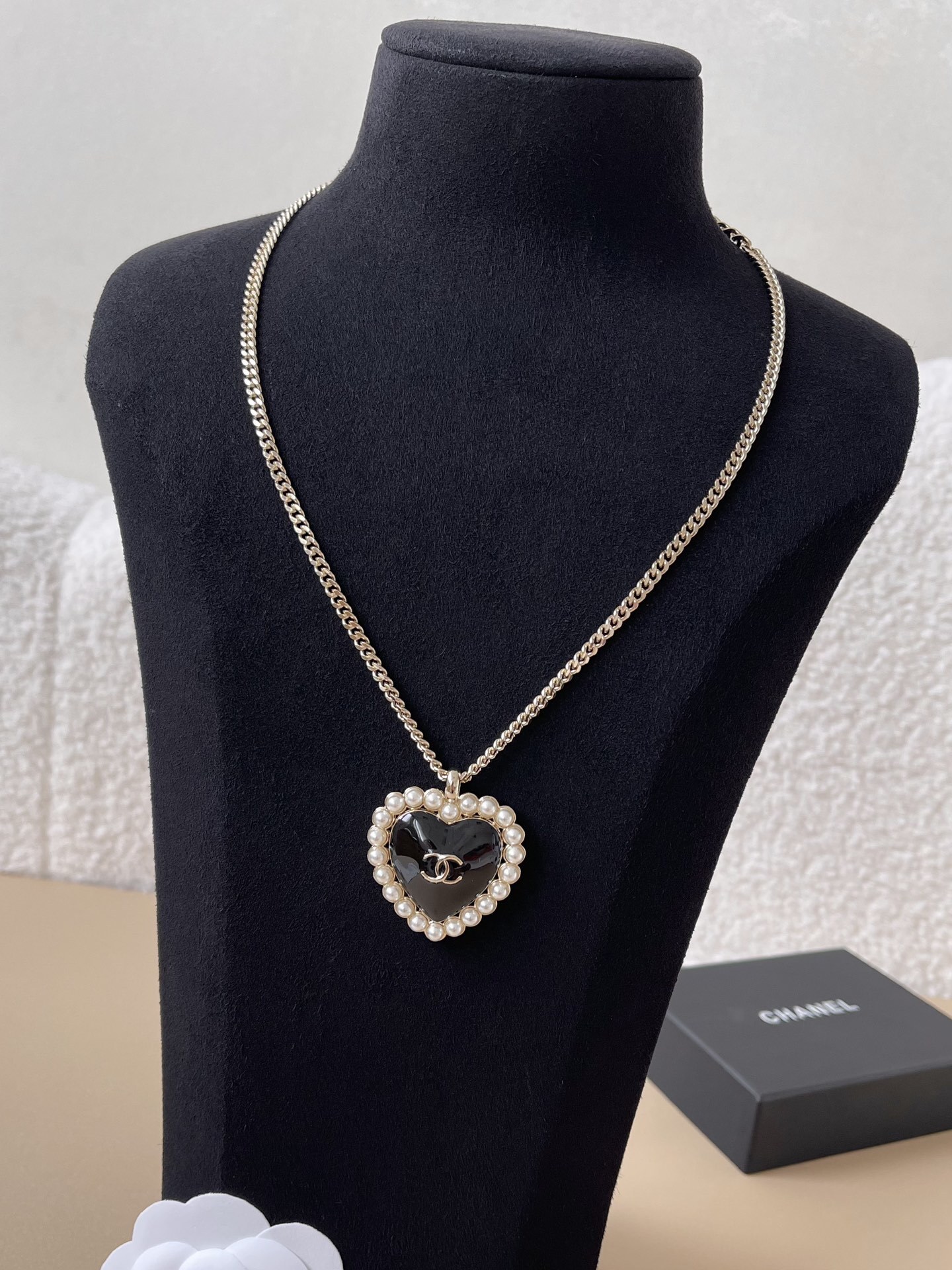 Chanel Heart CC Pendant Necklace with Pearl Border Gold-Tone