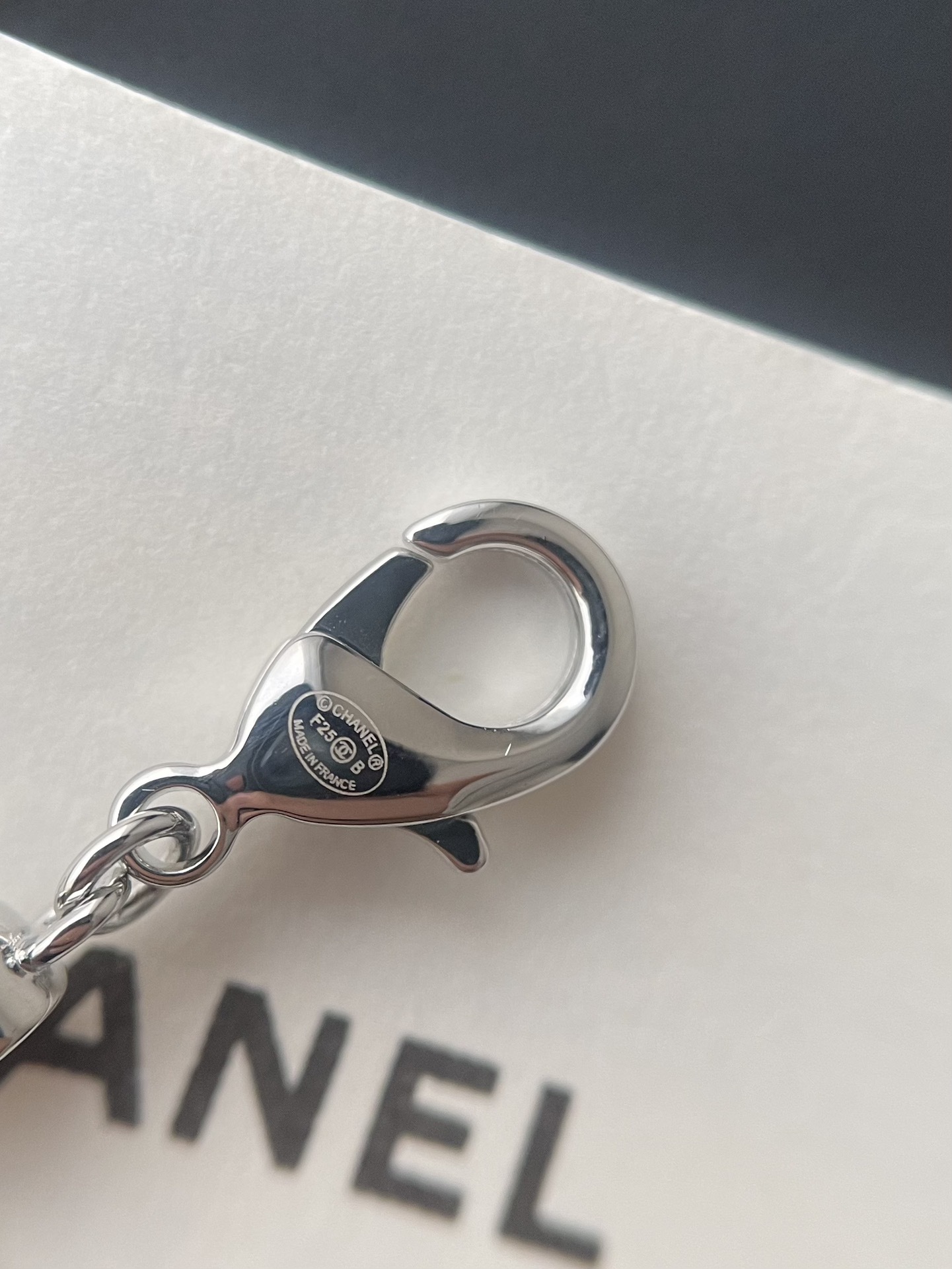 Elegant CC Logo Crystal & Pearl Tennis Necklace in Silver