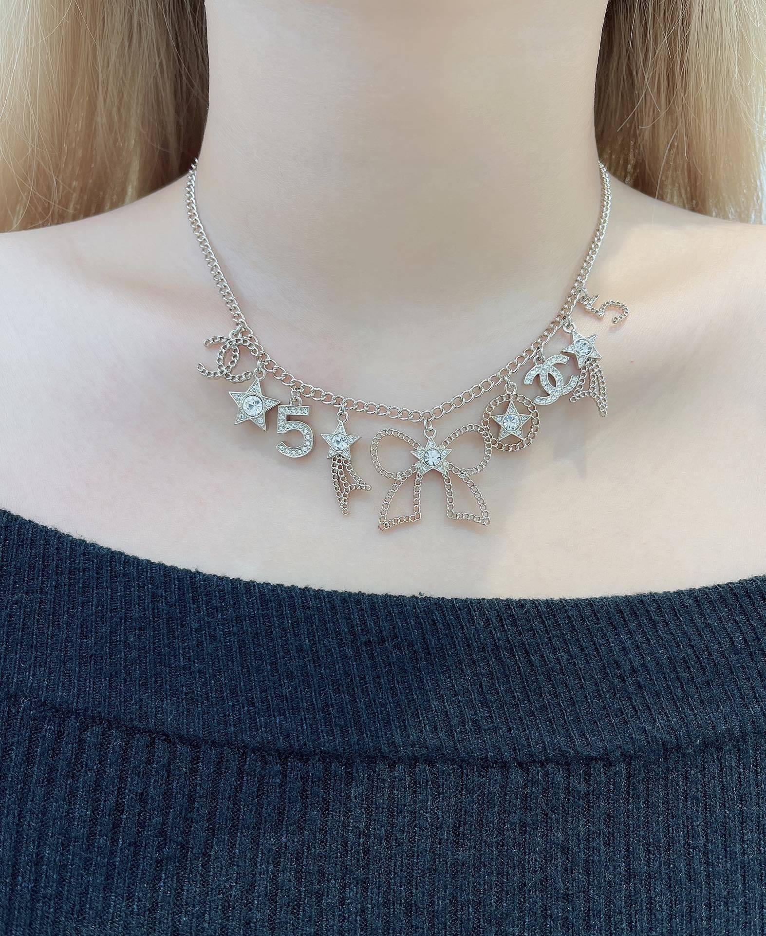 Chanel 2025/26 Fall-Winter Gold-Tone Rhinestone Charm Necklace