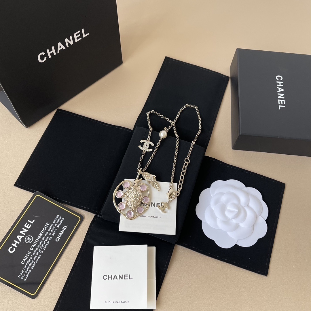 Chanel 2024/25 Métiers d'Art Necklace - Gold, Pink Glass & Crystals