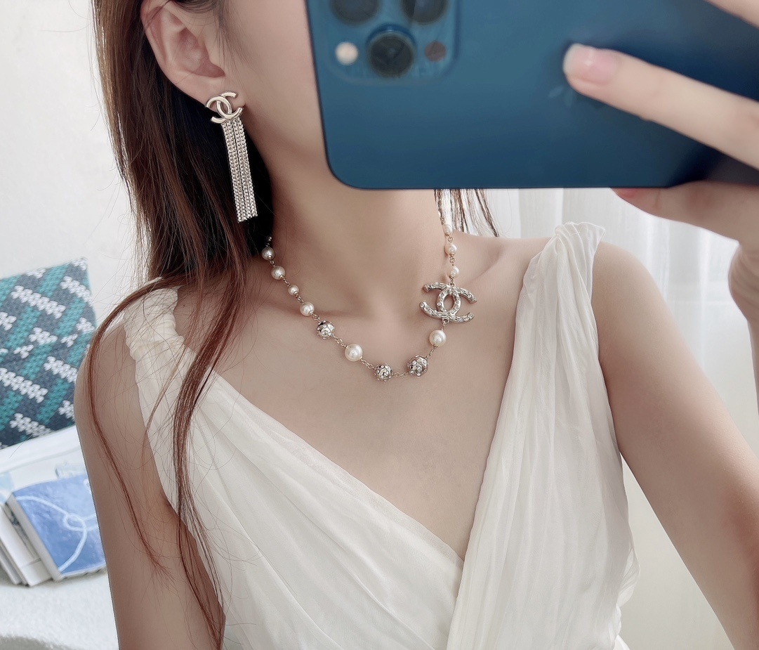 Chanel CC Logo Pearl Necklace - Gold Tone with Crystals