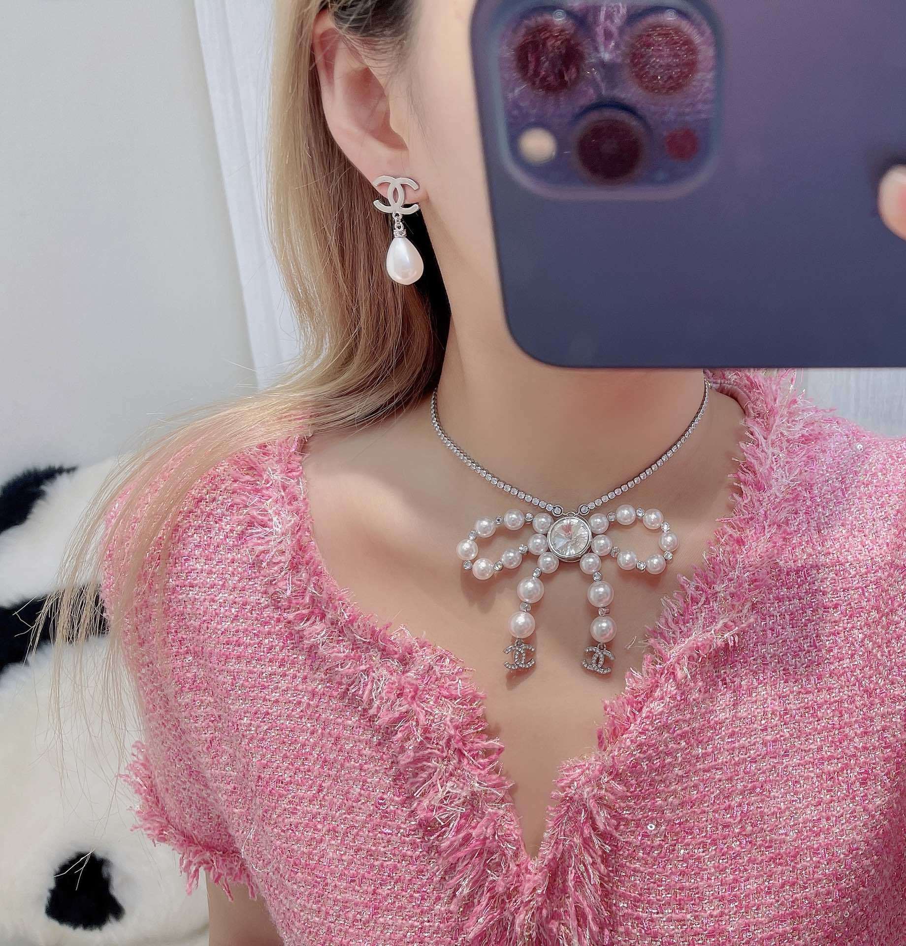 Elegant Pearl & Crystal Bow Necklace - Designer CC Logo Jewelry