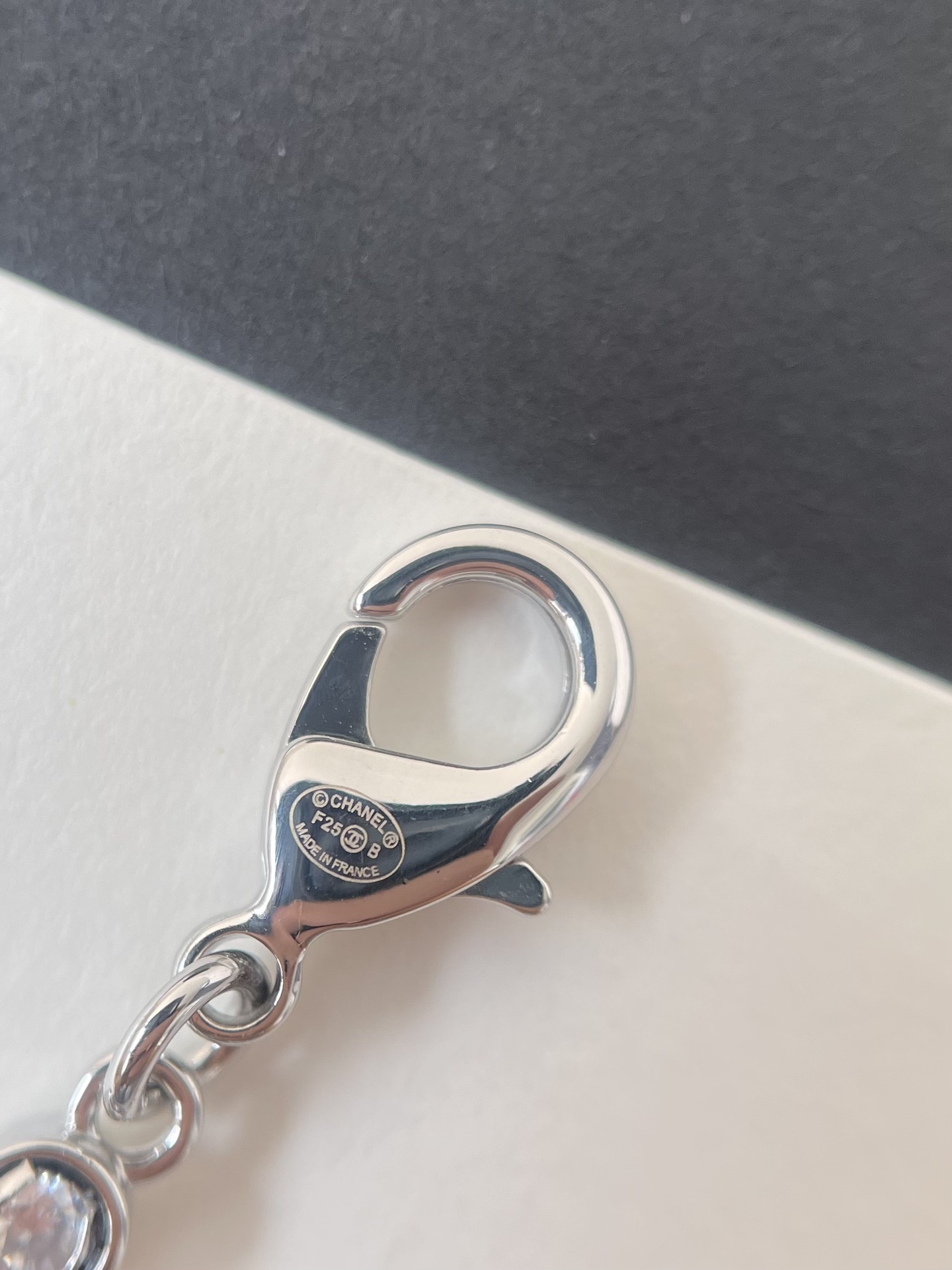 Luxury Crystal CC Long Pearl Necklace - Elegant Silver Layered Chain