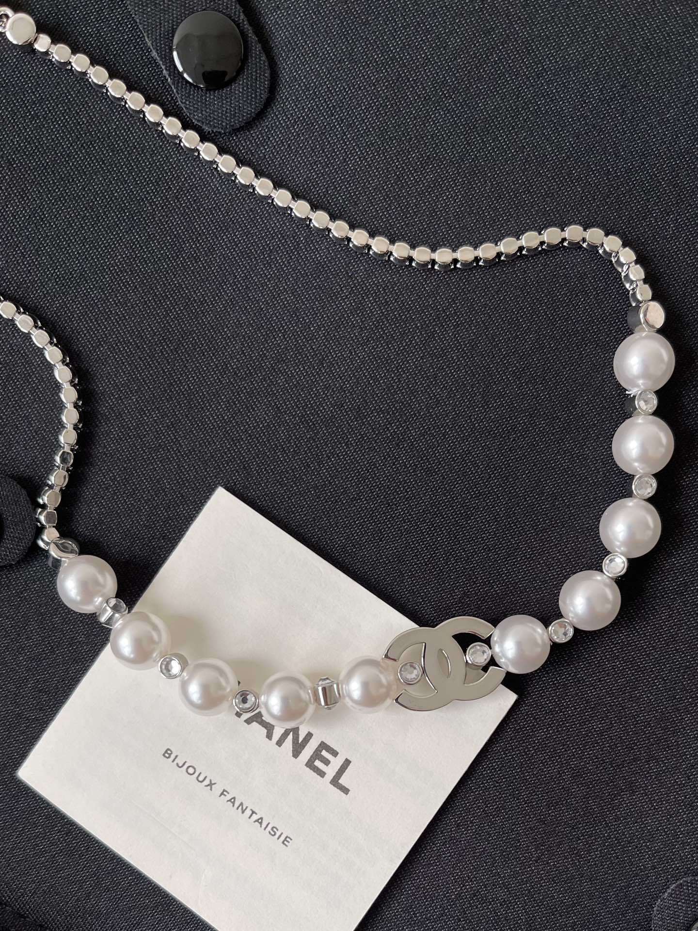Elegant Silver Pearl Necklace with Sparkling Crystal CC Logo Pendant