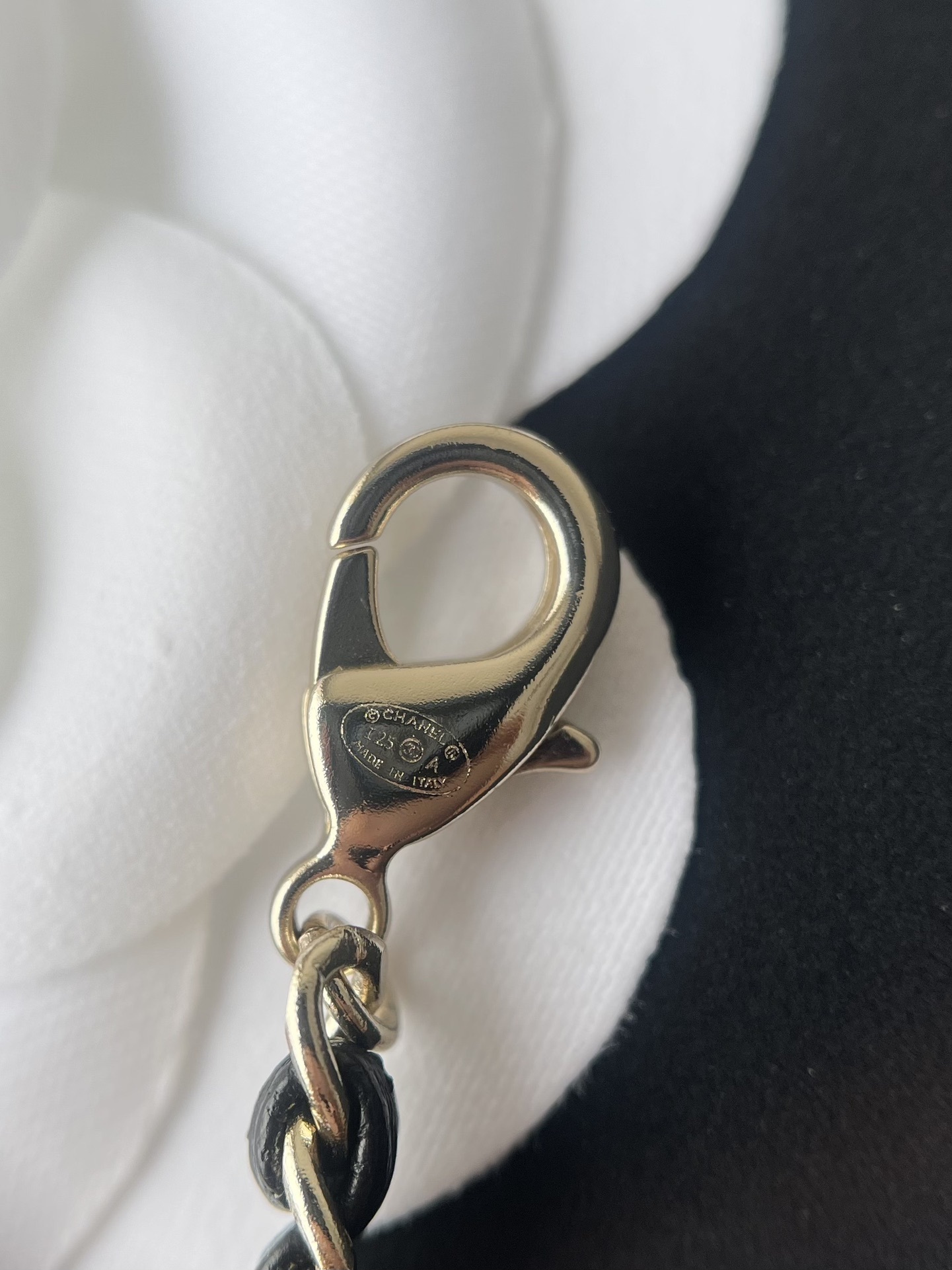 Chanel Metiers d'Art Fan Pendant Necklace Gold & Lambskin